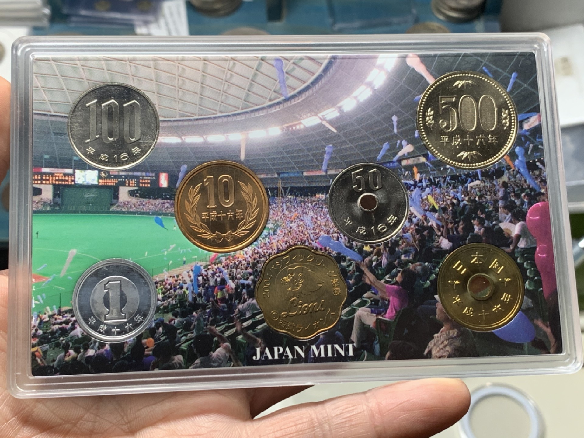 《竞宝斋》微拍-第32场-周日（全场顺丰包邮） 日本棒球大联盟2004年精致纪念币6枚封装，带一枚铜章