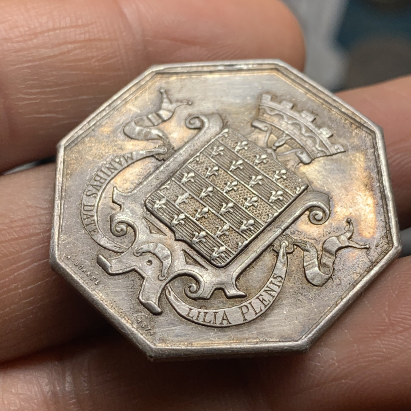 《竞宝斋》微拍-第32场-周日（全场顺丰包邮） 法国 银质八角代币 章牌家 博雷尔作品 丰饶角边铭 双人设计 大尺寸比较难得 对边33.9mm，对角36.6mm，13.7克