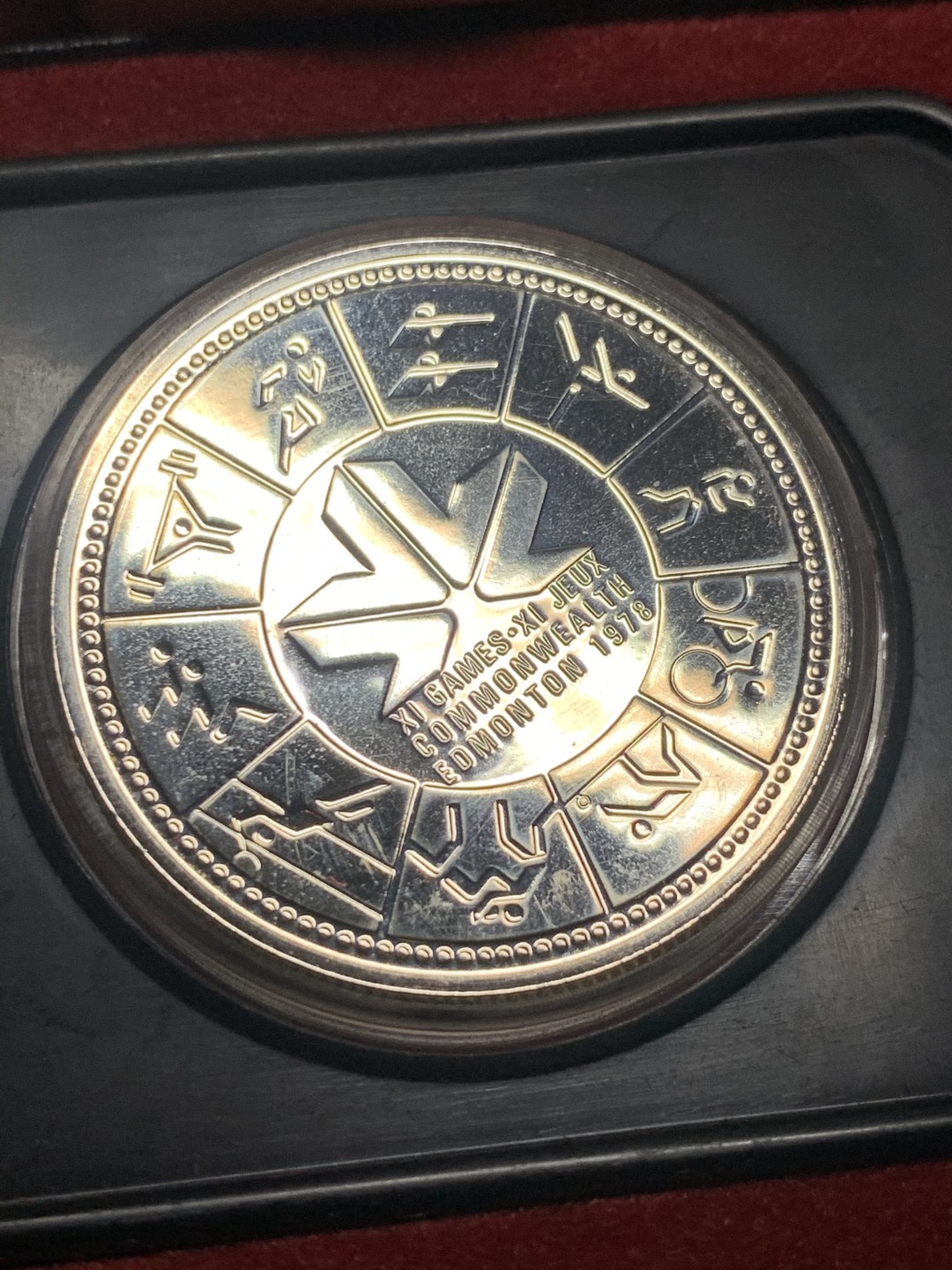 《竞宝斋》微拍-第32场-周日（全场顺丰包邮） 加拿大，1978年，原盒联邦运动会精制银币。