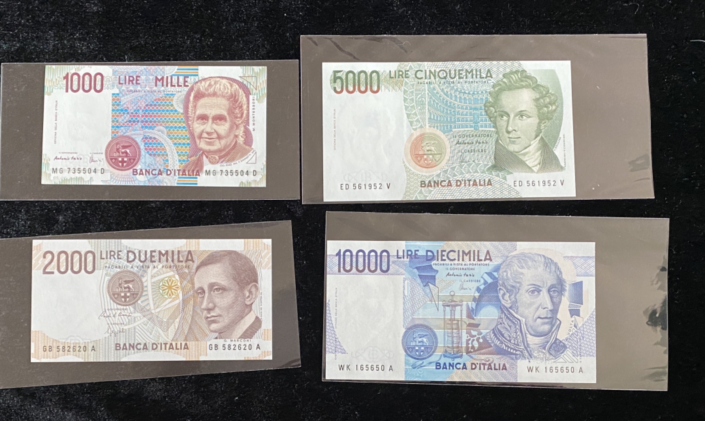 得物拍卖 Chase Auction  第2期 - -世界纸币精粹（二） 意大利末版小套四张！分别为教育家蒙台梭利，物理学家诺奖获得者马可尼，作曲家贝利尼和物理学家伏特！