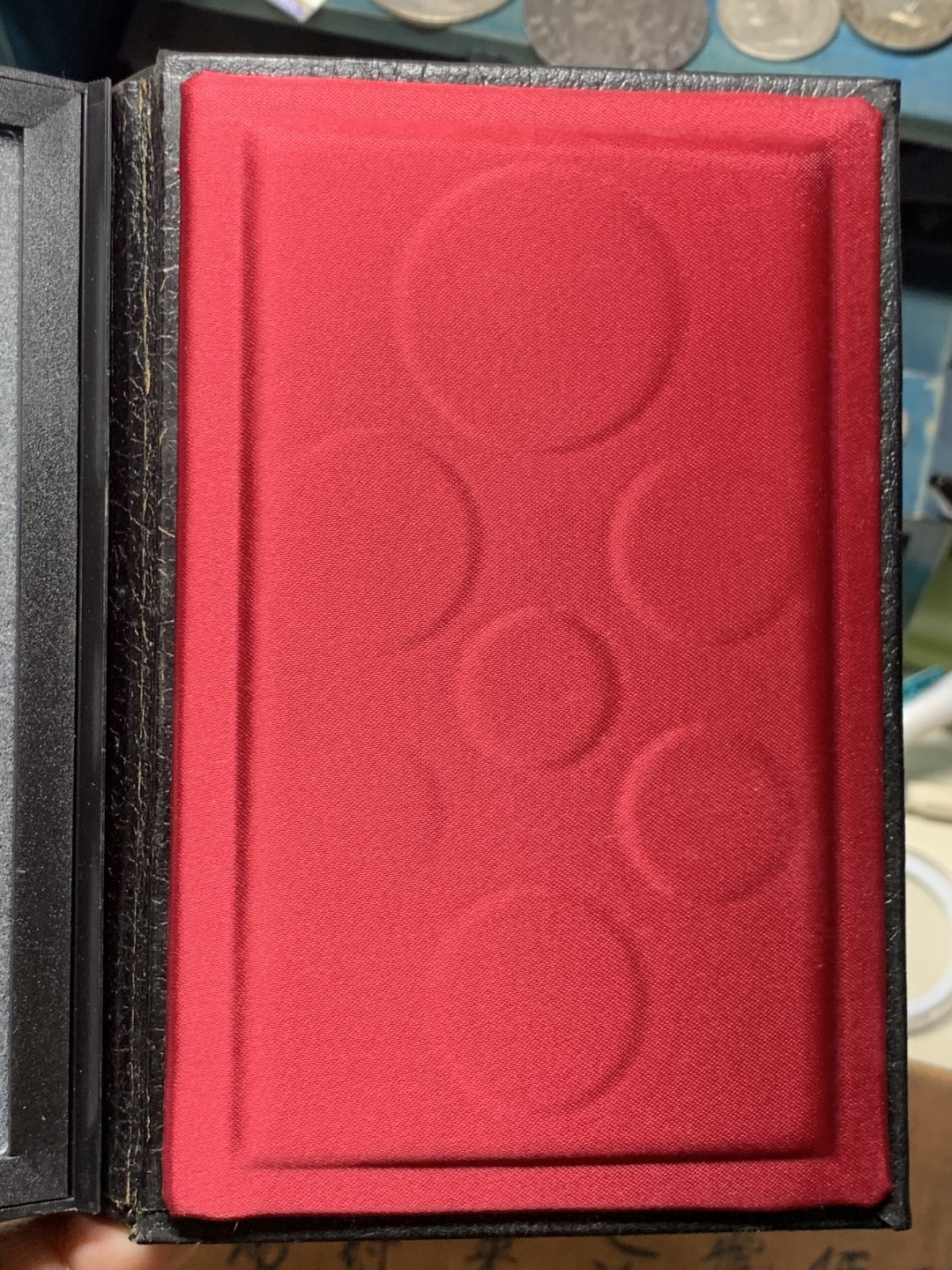 《竞宝斋》微拍-第32场-周日（全场顺丰包邮） 加拿大1989年精致纪念币 带盒，有证书，7枚封装，带一枚银币