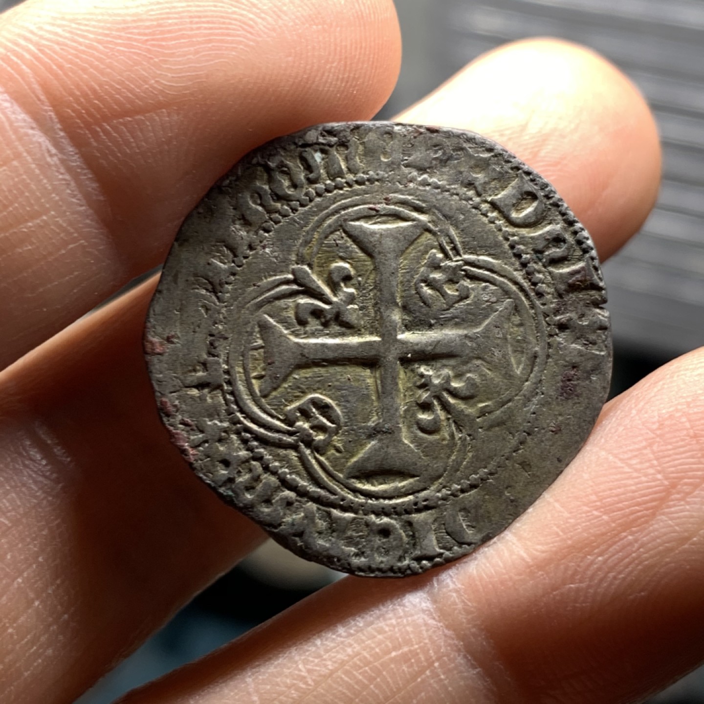 《竞宝斋》微拍-第32场-周日（全场顺丰包邮） 法国中世纪 1布莱卡银币 1436-1461年铸造 查理七世,圣女贞德所侍奉的君主，任内打赢了英法百年战争期 百年战争期间铸造