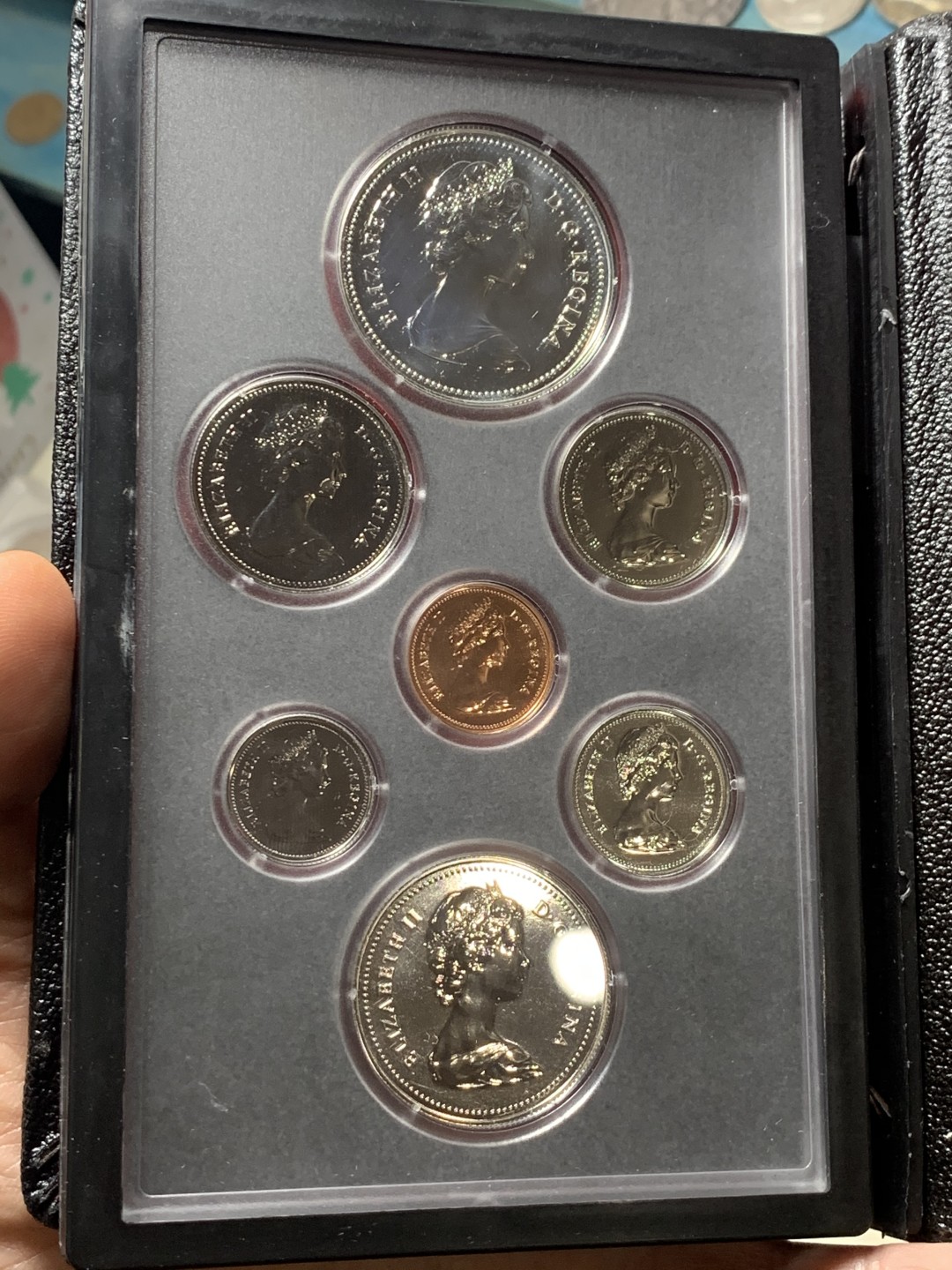 《竞宝斋》微拍-第32场-周日（全场顺丰包邮） 原装证书 加拿大 1980年 北极熊 7枚套精铸币 一元是银币