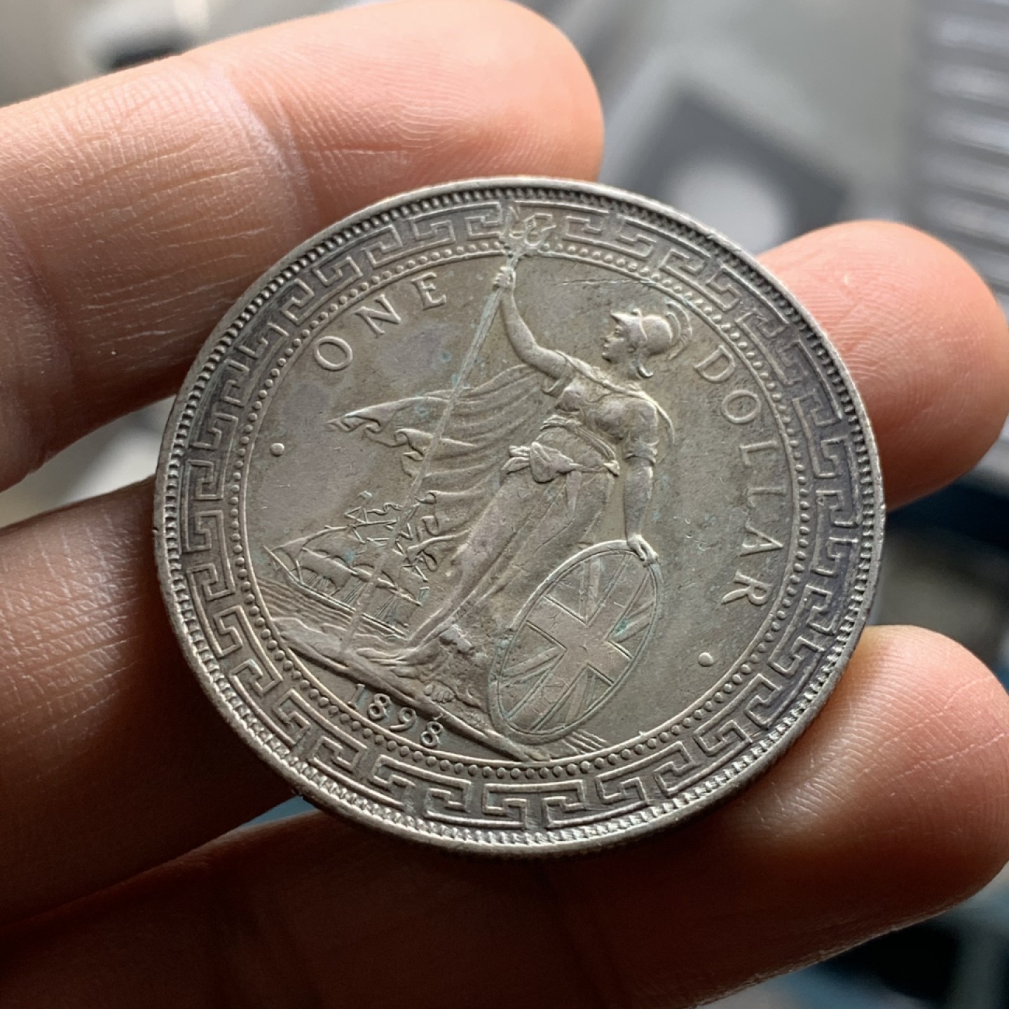 《竞宝斋》微拍-第32场-周日（全场顺丰包邮）  1898-B版 一元 贸易大银币 站洋 字面带规整小戳