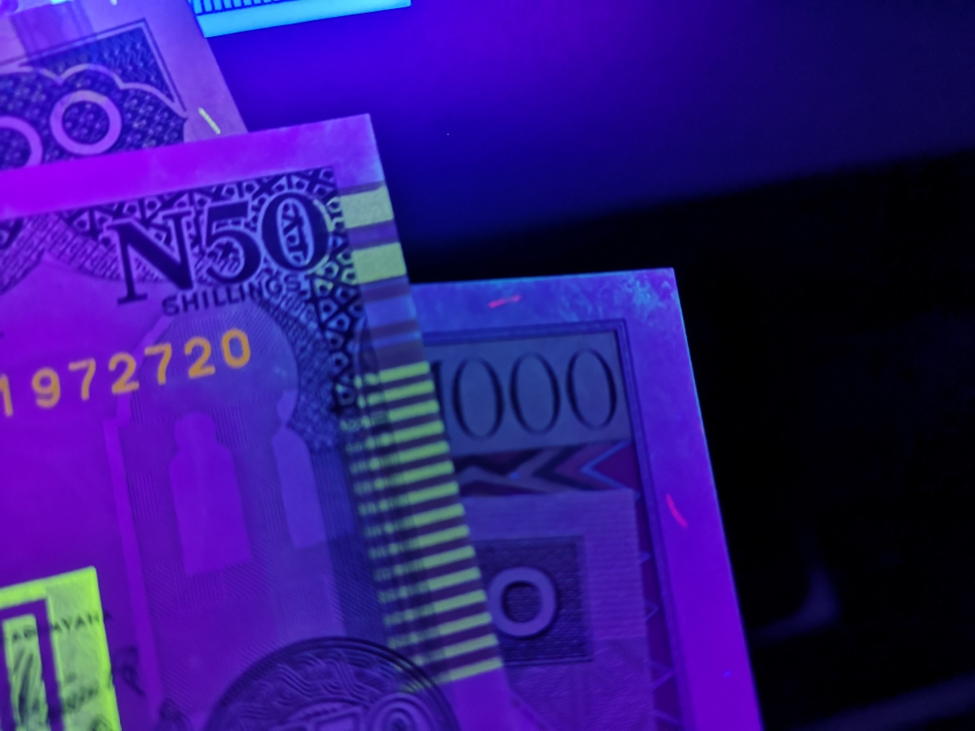 《外钞收藏家》第一百八十一期拍卖 非洲纸币11张 全新 个别有瑕疵