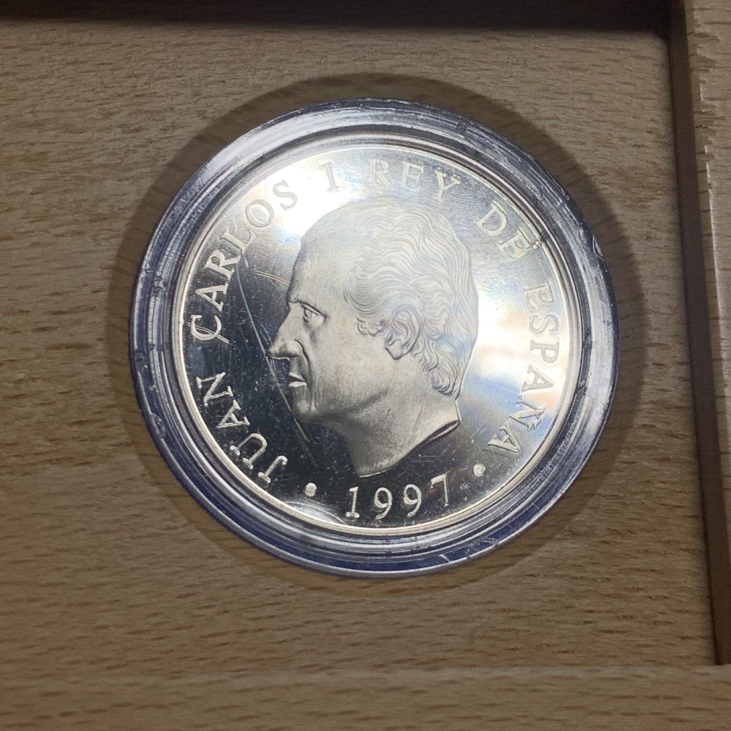 《竞宝斋》微拍-第32场-周日（全场顺丰包邮） 原盒证书 西班牙 1997年 政治家安东尼奥·卡诺瓦斯·1000比塞塔 精制PROOF银币