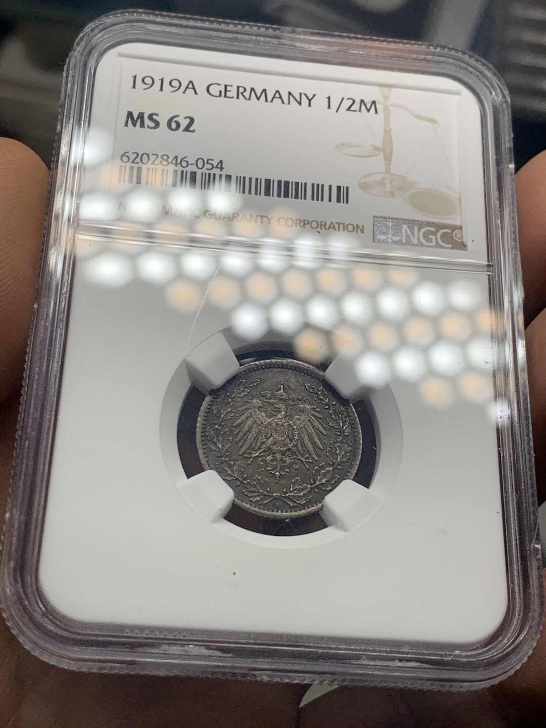 《竞宝斋》微拍-第32场-周日（全场顺丰包邮） NGC-MS62 德国 1919年 1/2马克 银币 厚黑重包浆