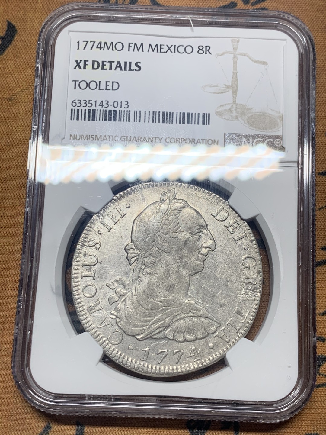 《竞宝斋》微拍-第32场-周日（全场顺丰包邮） NGC评级 墨西哥 1774年 卡三 8R 双柱 大银币 双面深打 状态不错
