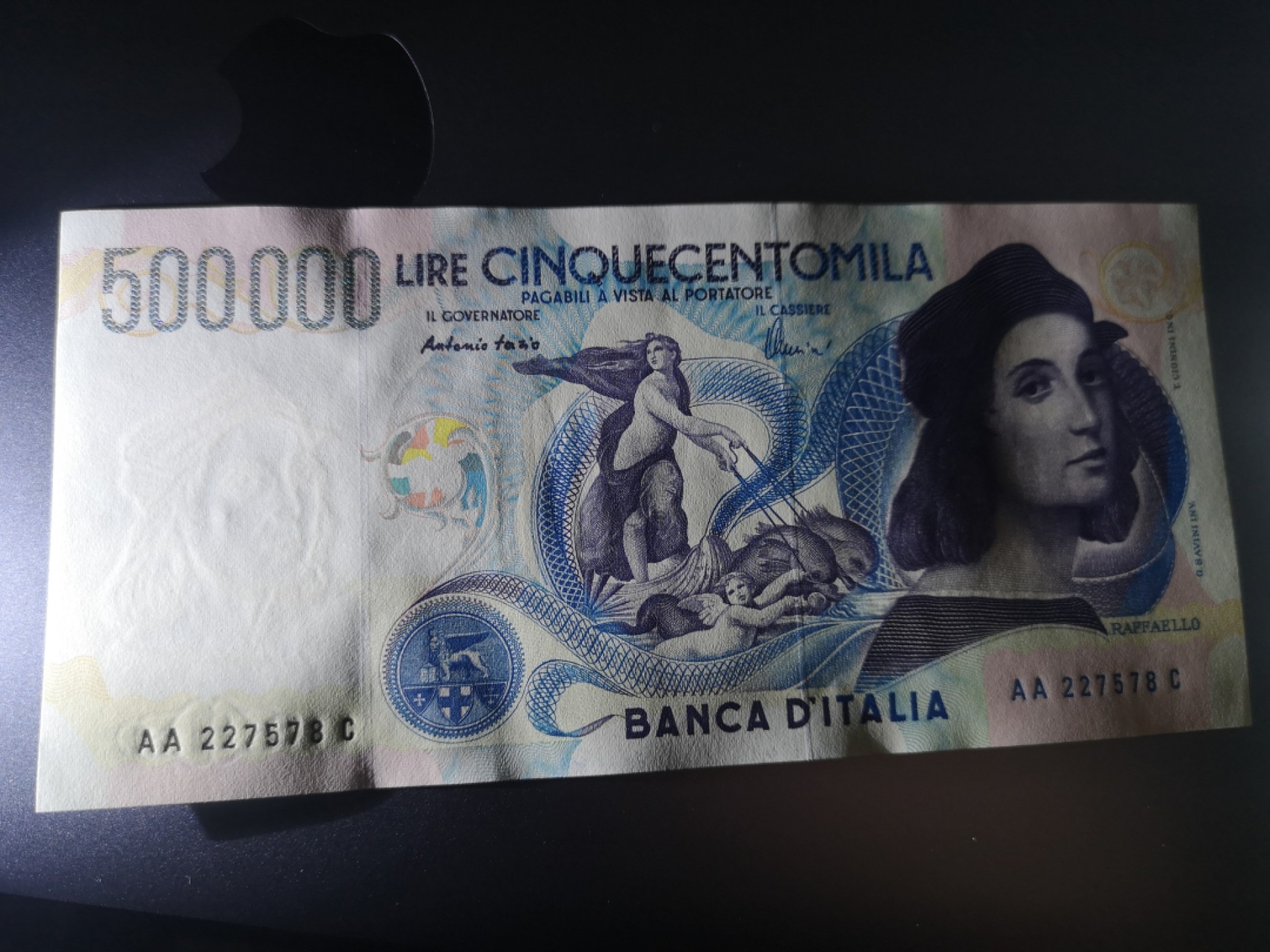 《外钞收藏家》第一百六十六期拍卖（本期89件） 意大利末版50万里拉 全新UNC AA冠