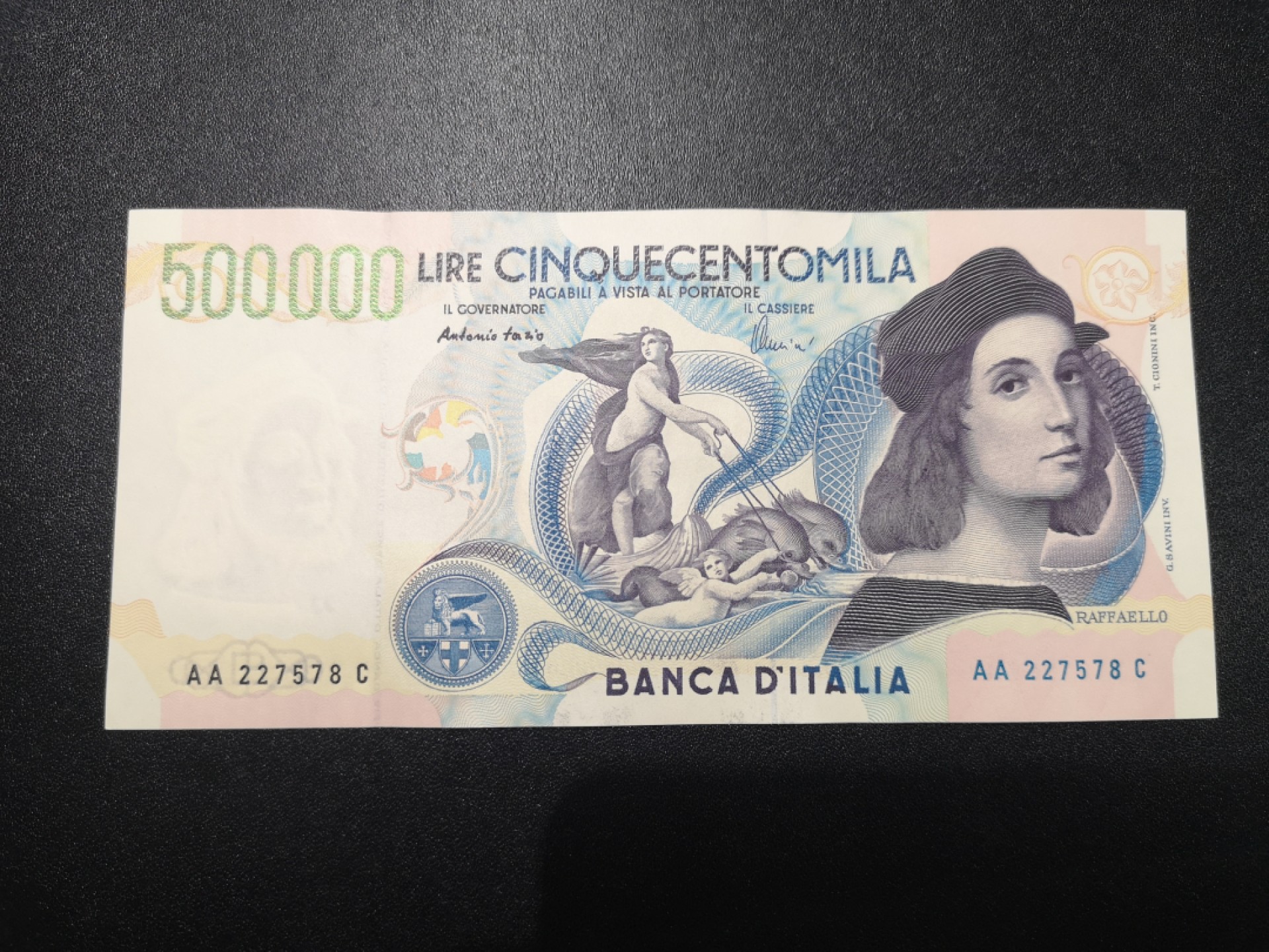 《外钞收藏家》第一百六十六期拍卖（本期89件） 意大利末版50万里拉 全新UNC AA冠