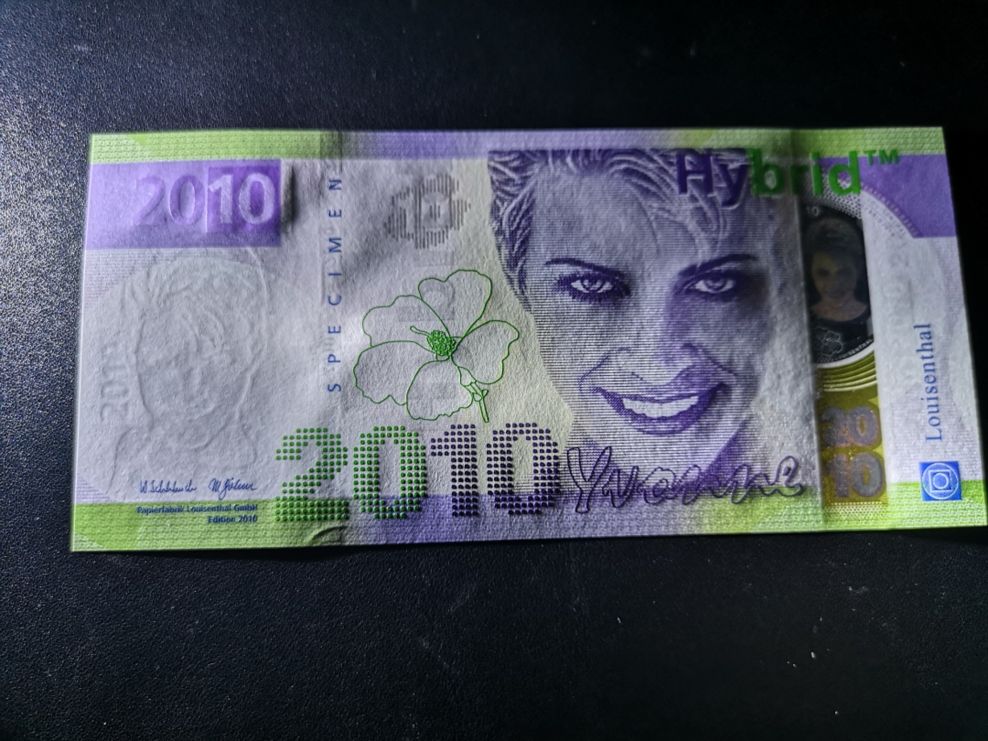 《外钞收藏家》第一百六十六期拍卖（本期89件） 2010年德路伊森塔尔三层复合基材测试钞 全新UNC  号码是顺子