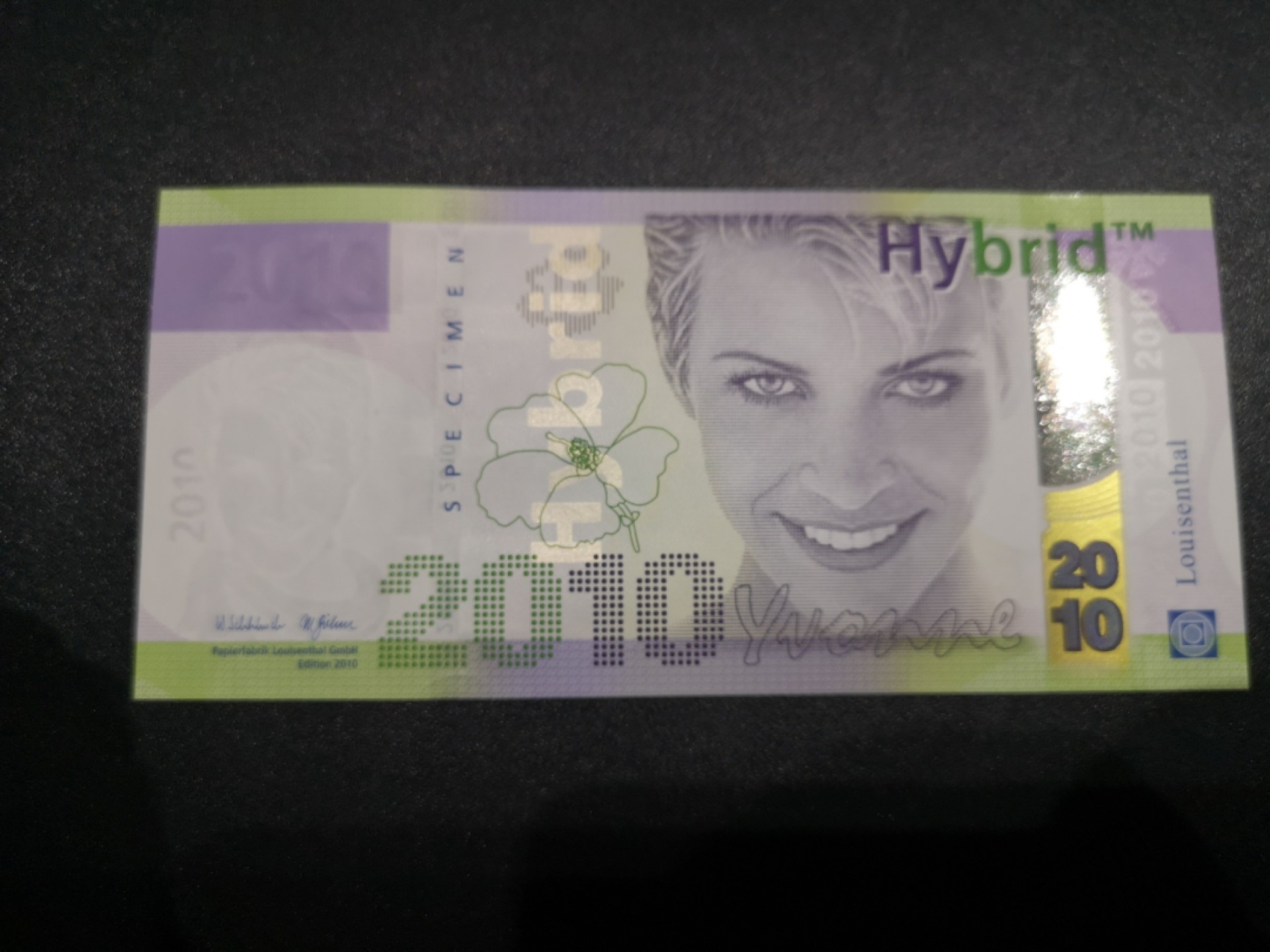 《外钞收藏家》第一百六十六期拍卖（本期89件） 2010年德路伊森塔尔三层复合基材测试钞 全新UNC  号码是顺子