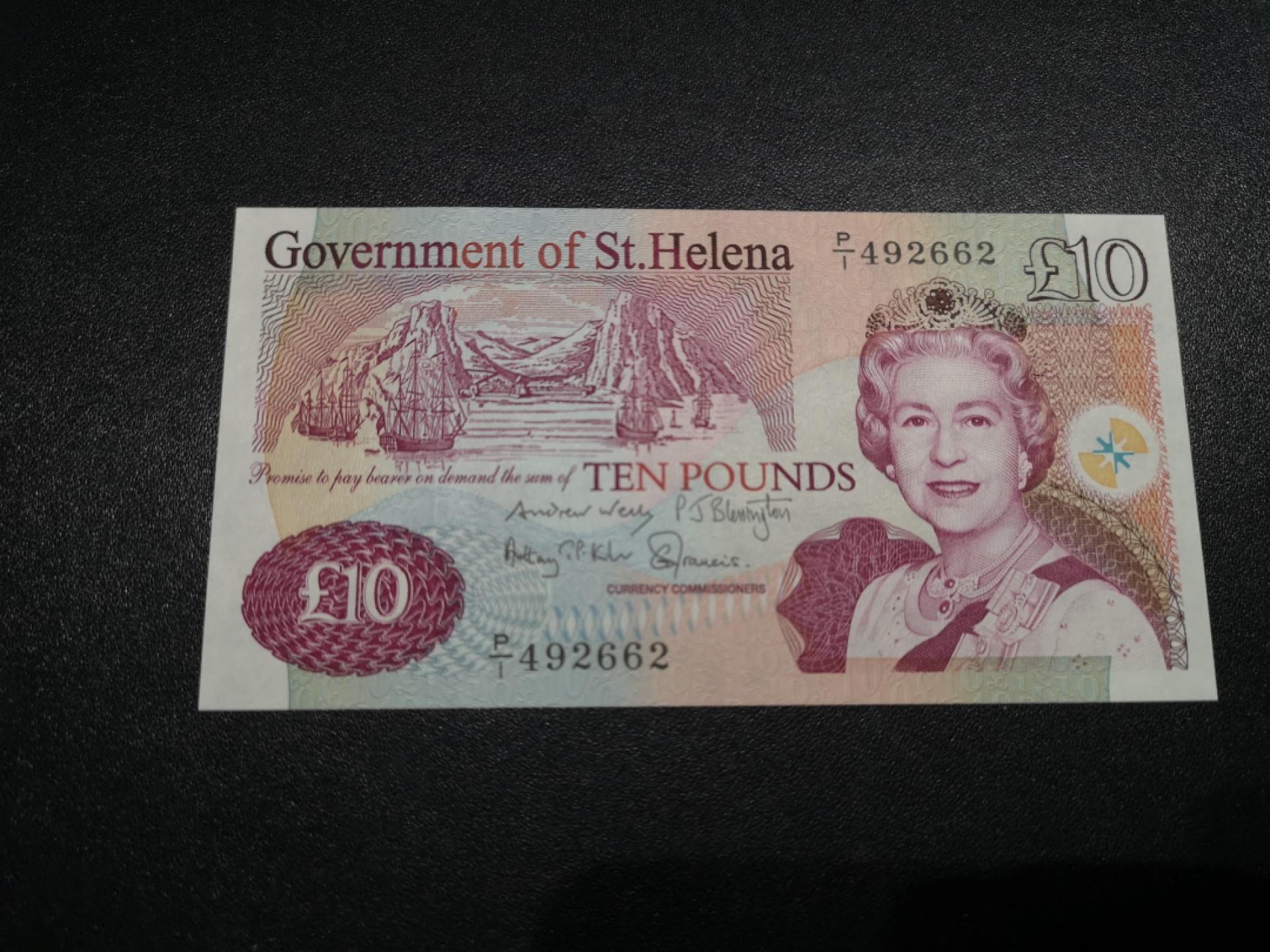 《外钞收藏家》第一百六十六期拍卖（本期89件） 2012年圣赫勒拿岛10镑 全新UNC