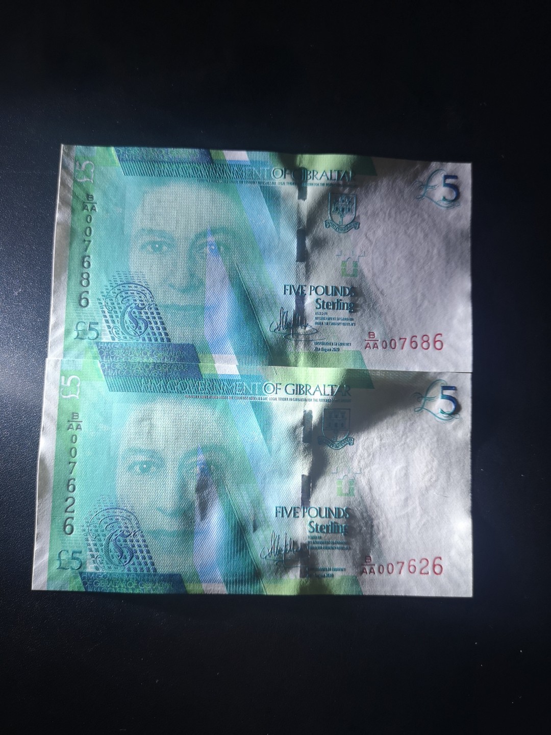 《外钞收藏家》第一百六十七期拍卖 2020直布罗陀5镑 2张一起 全新UNC