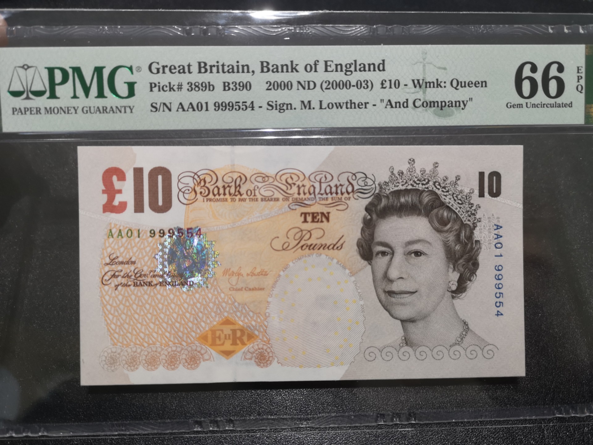 《外钞收藏家》第一百六十七期拍卖 2000年英国E序列10镑 PMG66 AA01首发冠