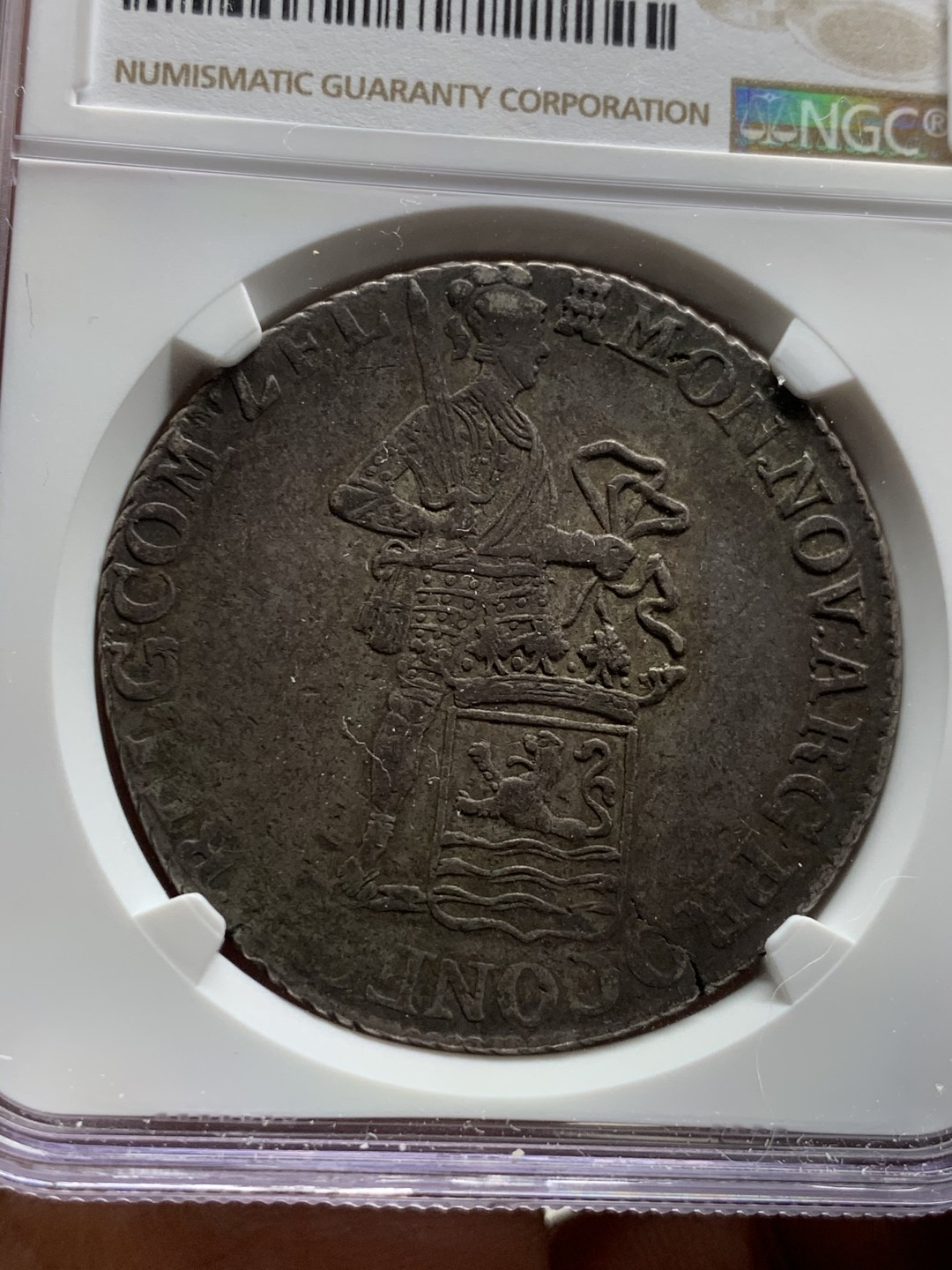 《竞宝斋》第34，35场-本周日，周一2场连拍（全场顺丰包邮） NGC-VF35 荷兰 1793年泽兰省 武士持剑 杜卡特大银币 原味老包浆 币有弱打分给低了 个人看45差不多