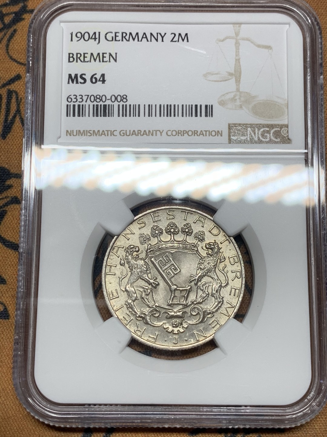 《竞宝斋》第34，35场-本周日，周一2场连拍（全场顺丰包邮） NGC-MS64 德国不莱梅 1904年盾牌狮子 2马克 银币 粉光 非常漂亮