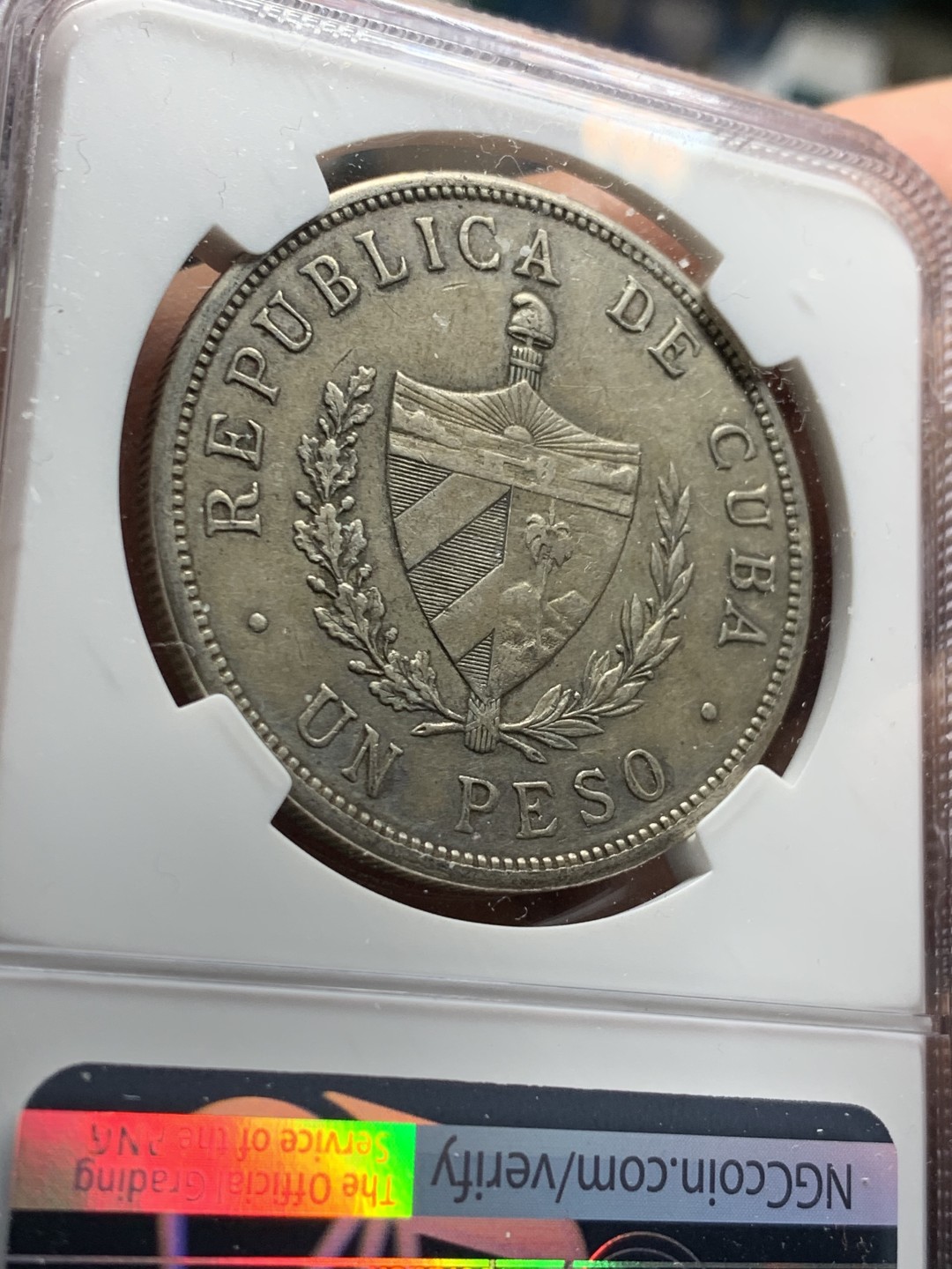 《竞宝斋》第34，35场-本周日，周一2场连拍（全场顺丰包邮） NGC-AU55 古巴1934年 大五星 1比索 银币 原味好品 出分难