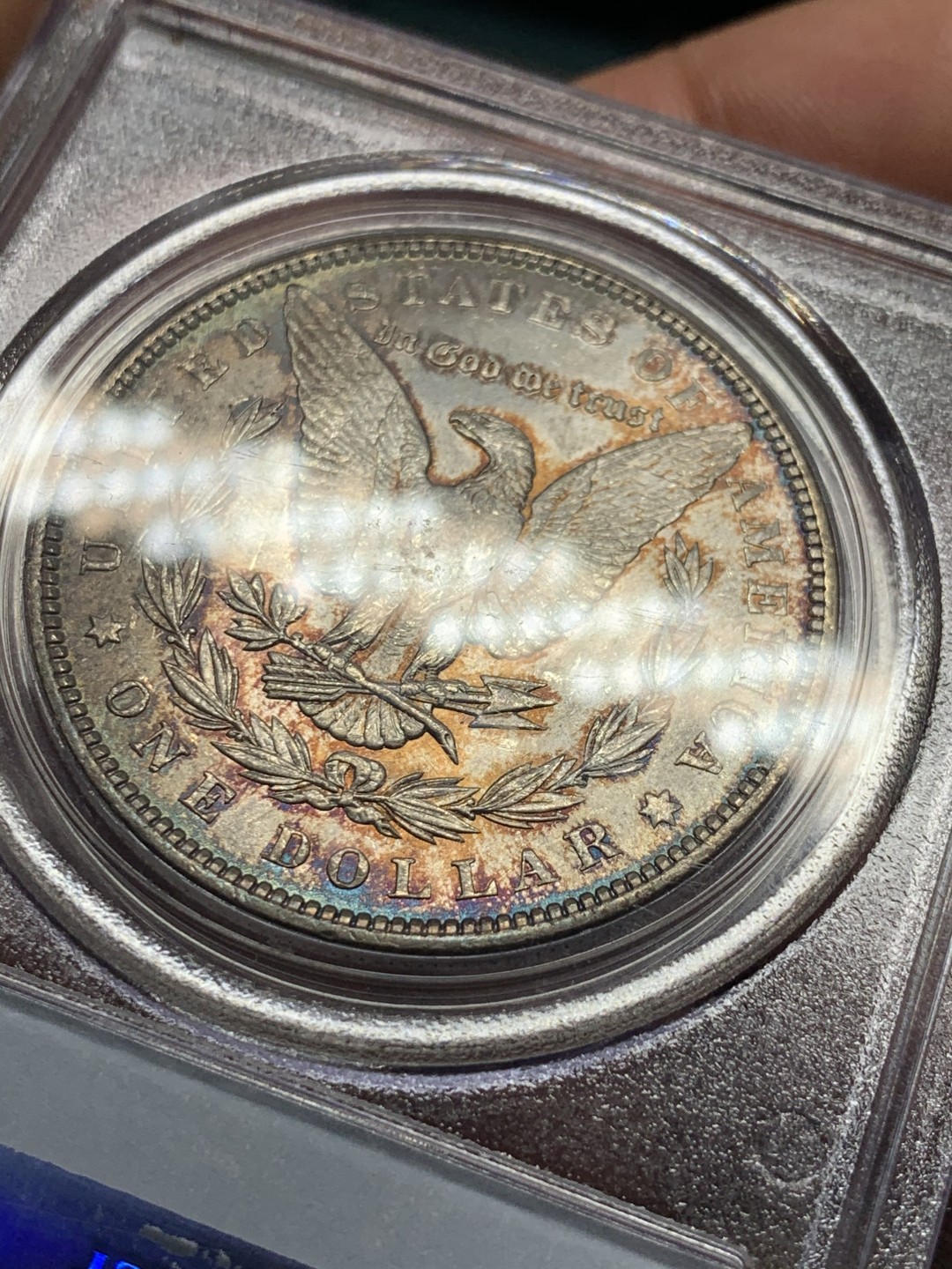《竞宝斋》第34，35场-本周日，周一2场连拍（全场顺丰包邮） PCGS-MS61 美国 1886 年 摩根银币 不多的年份，老盒低评 淡彩包浆