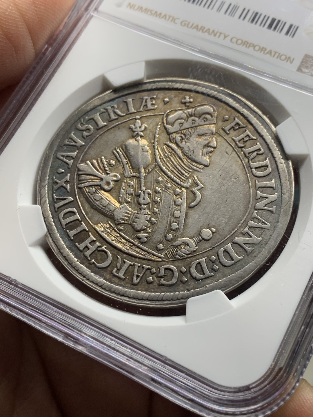 《竞宝斋》第34，35场-本周日，周一2场连拍（全场顺丰包邮） NGC-AU53 奥地利 1564-95年 费迪南大公 1泰勒 大银币 一流的味道 这包浆真的是太舒服了