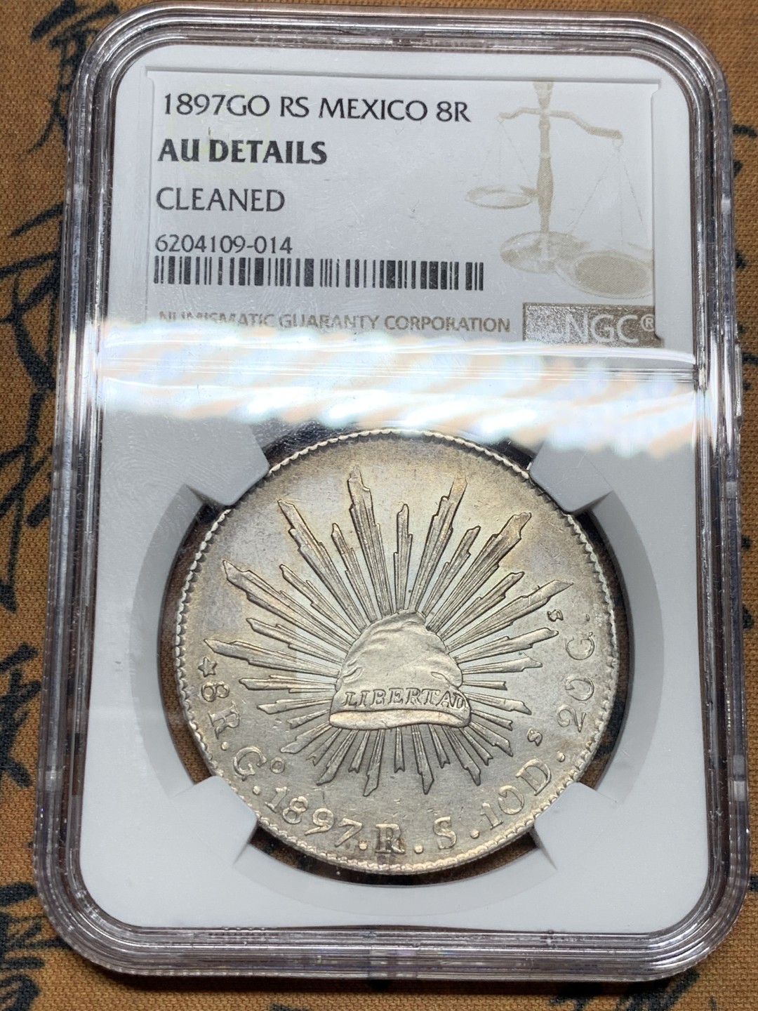 《竞宝斋》第34，35场-本周日，周一2场连拍（全场顺丰包邮） NGC-AUD 1897 墨西哥鹰洋 8 里亚尔 银币 瓜纳华托厂  原味淡光 
