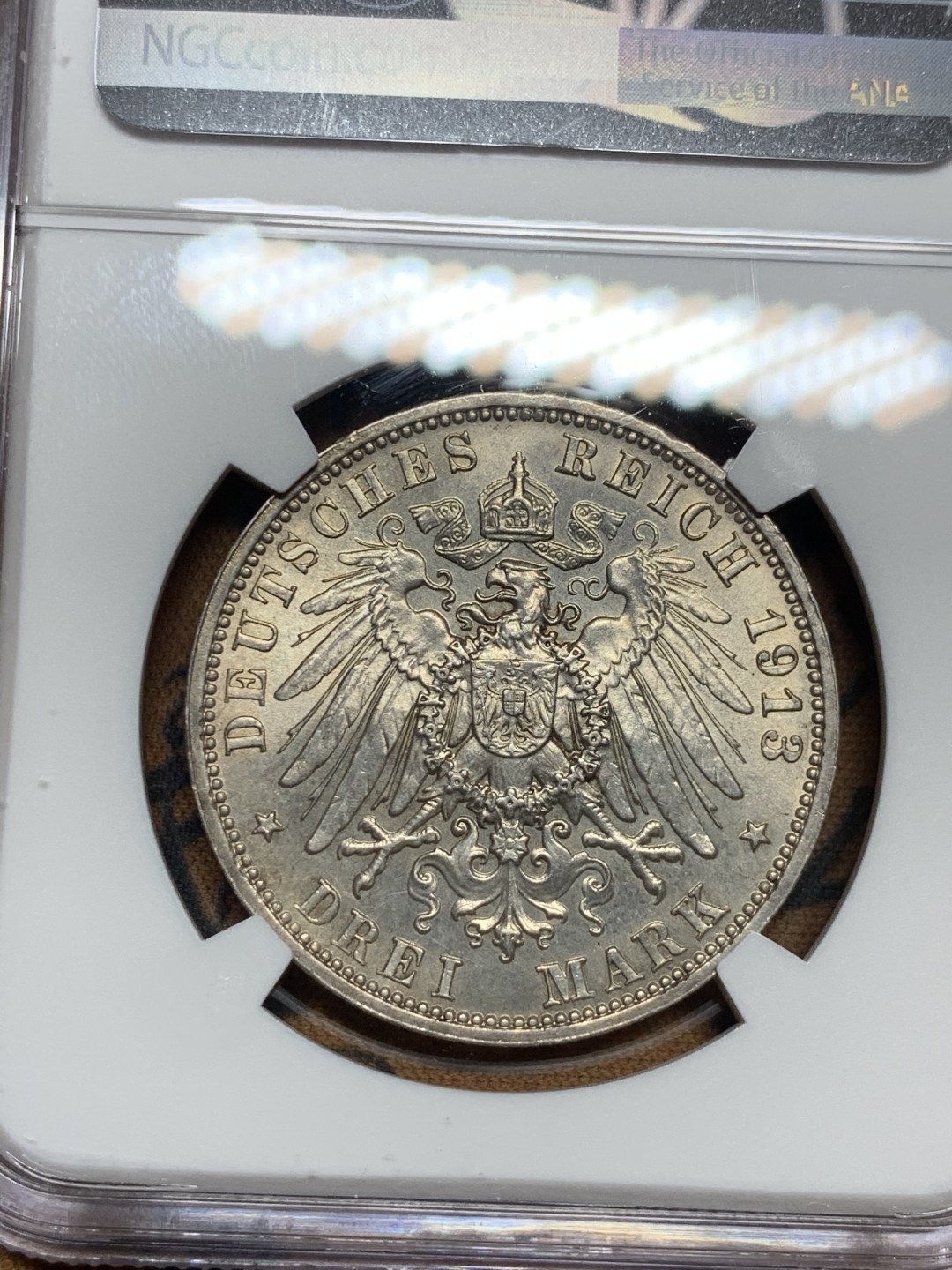 《竞宝斋》第34，35场-本周日，周一2场连拍（全场顺丰包邮） NGC-MS61 德国沙克生 1913年 建功碑 3马克 银币 原味好品 感觉分有点给低了