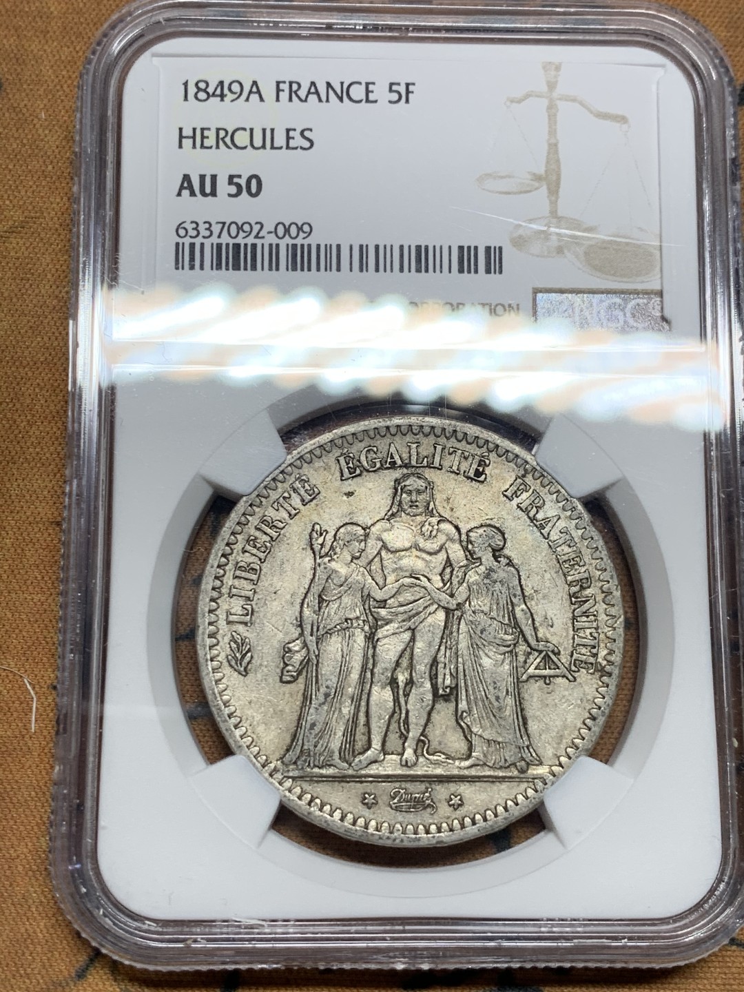 《竞宝斋》第34，35场-本周日，周一2场连拍（全场顺丰包邮） NGC-AU50 法国 1849年 早期大力神 5法郎 大银币 原味好品 能上AU给分的确实难得