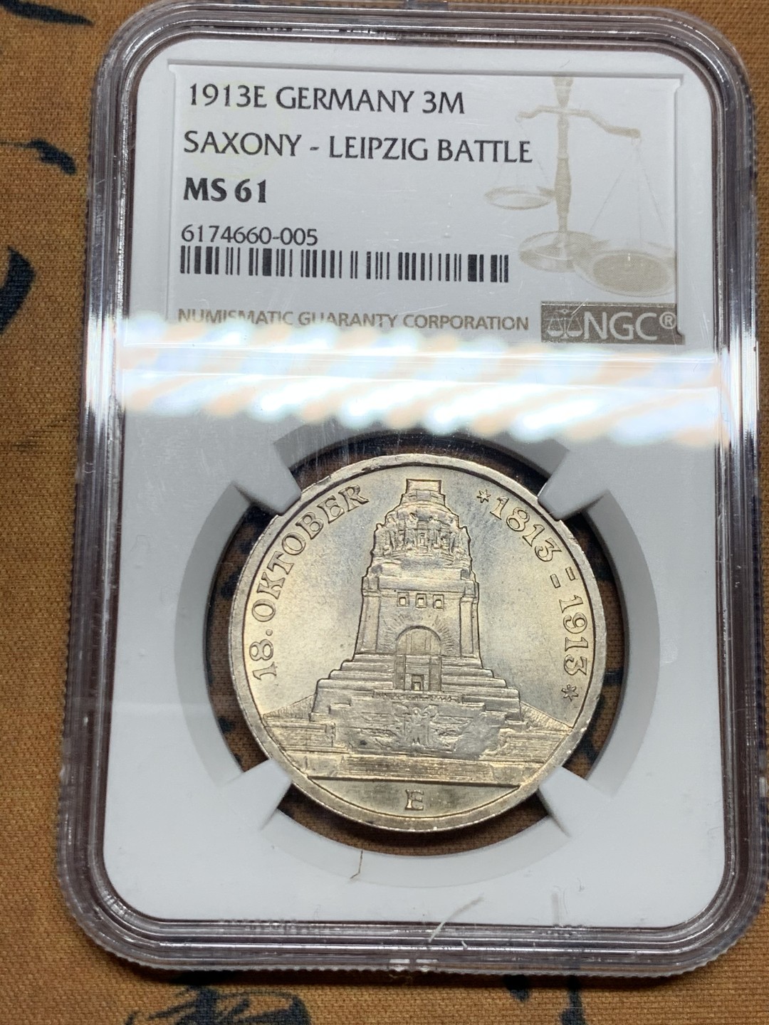 《竞宝斋》第34，35场-本周日，周一2场连拍（全场顺丰包邮） NGC-MS61 德国沙克生 1913年 建功碑 3马克 银币 原味好品 感觉分有点给低了