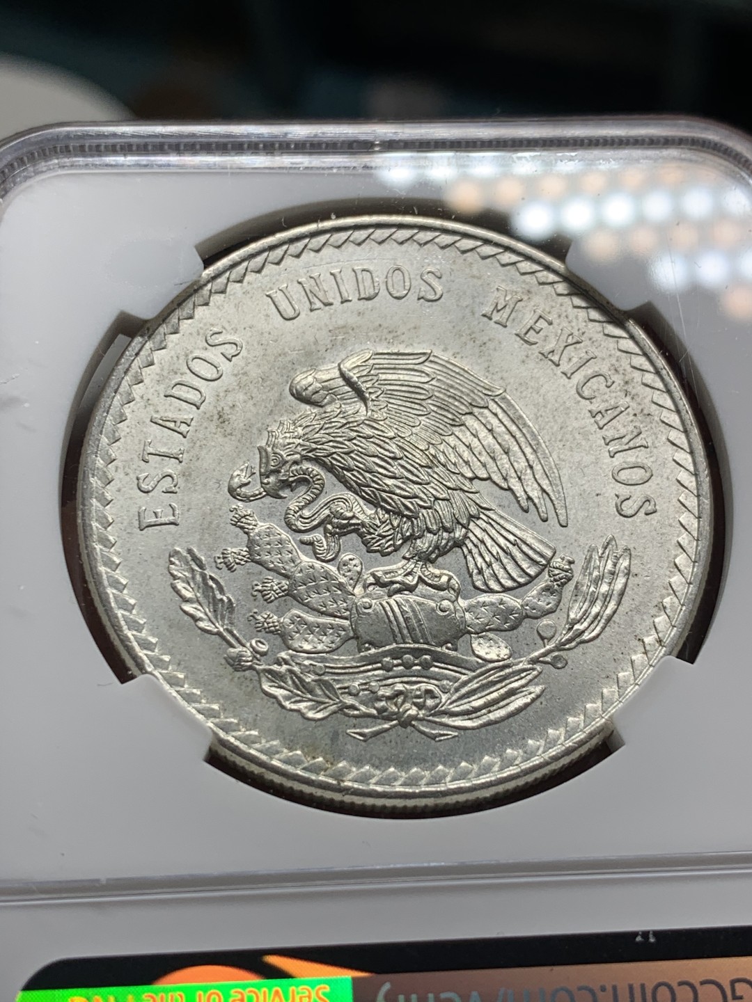 《竞宝斋》第34，35场-本周日，周一2场连拍（全场顺丰包邮） NGC-MS63 墨西哥 1947年 印第安人头像 5比索 粉光大银币 非常漂亮 最近也涨的凶的品种