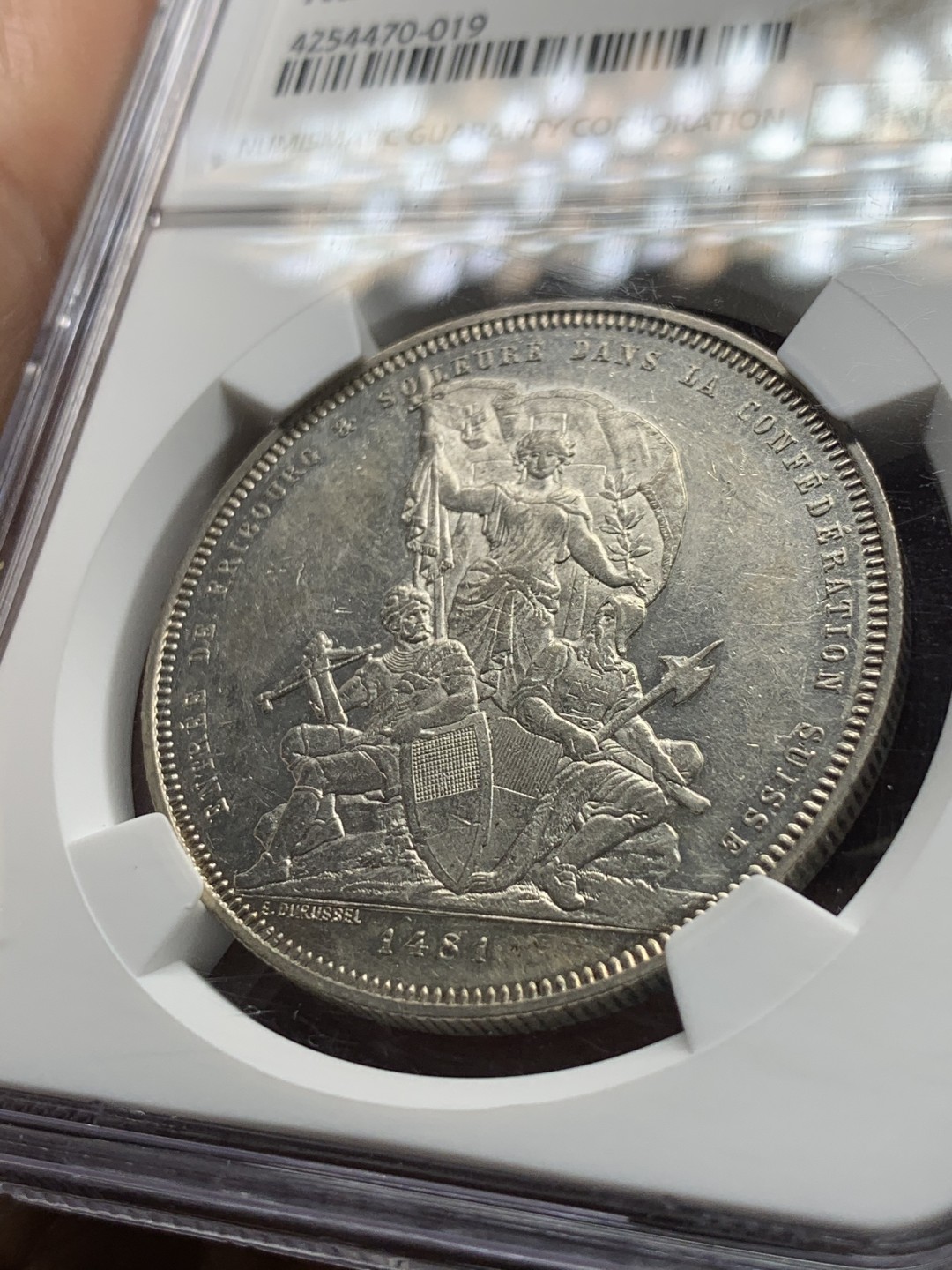 《竞宝斋》第34，35场-本周日，周一2场连拍（全场顺丰包邮） NGC-AU58  瑞士   1881 5法郎  弗里堡联邦射击节银币 带光