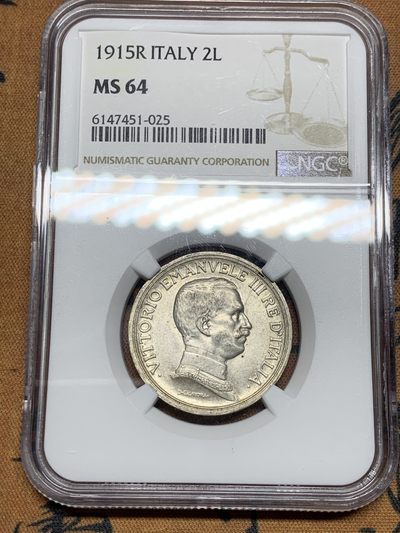 《竞宝斋》第34，35场-本周日，周一2场连拍（全场顺丰包邮） - NGC-MS64 意大利 1915年 胜利马车 2里拉 银币 顶级品相了 可以收藏