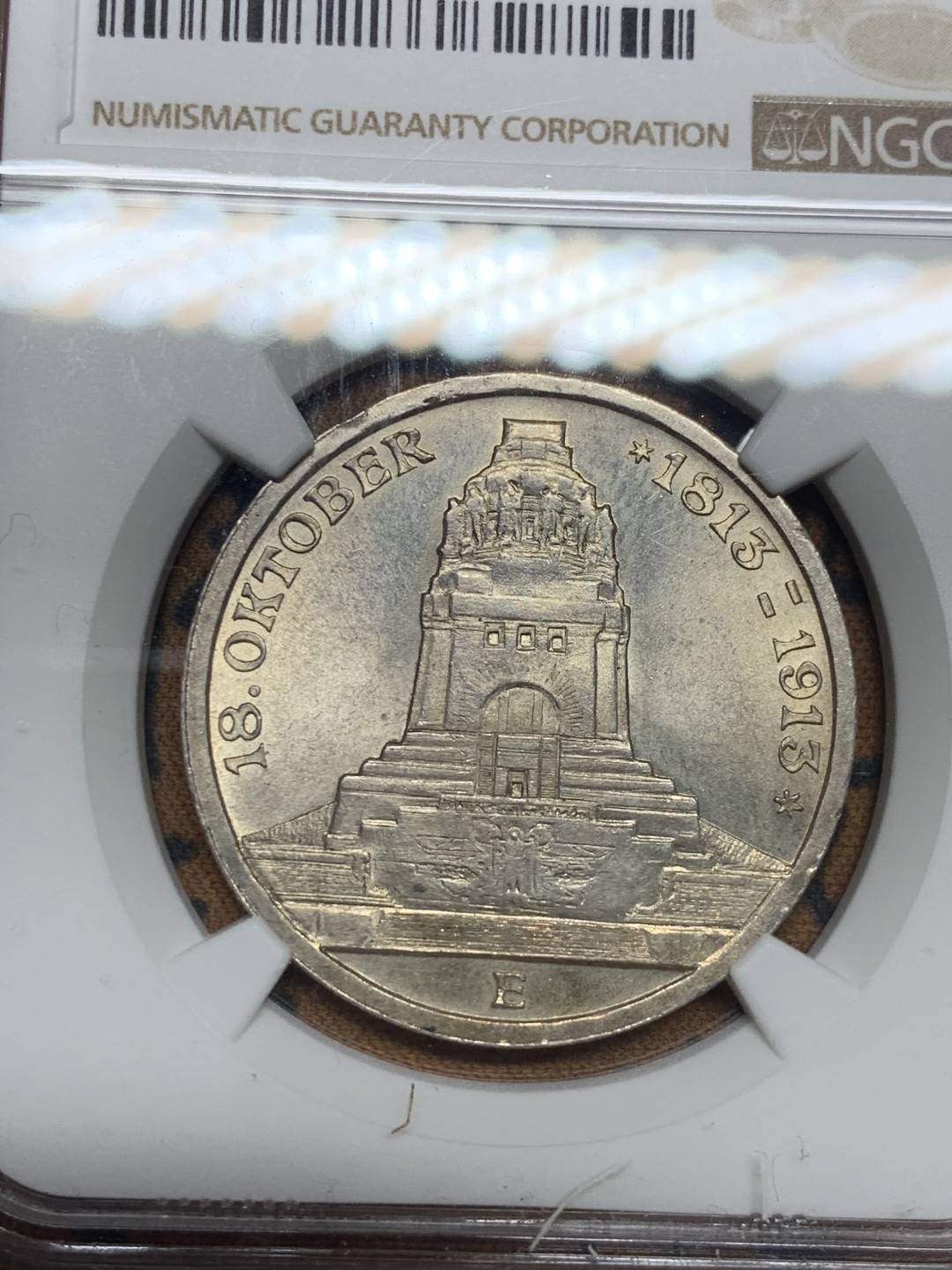 《竞宝斋》第34，35场-本周日，周一2场连拍（全场顺丰包邮） NGC-MS61 德国沙克生 1913年 建功碑 3马克 银币 原味好品 感觉分有点给低了