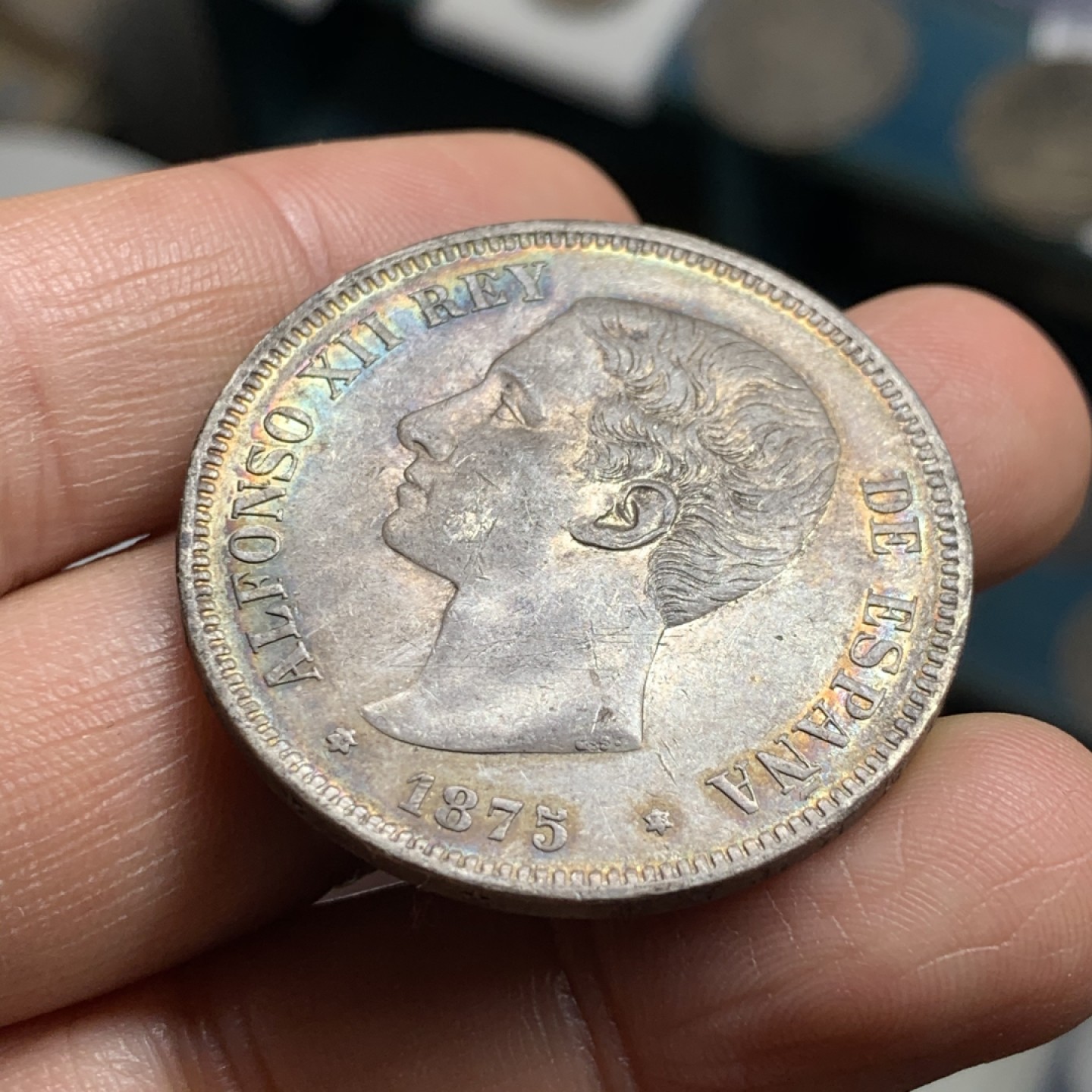 《竞宝斋》第34，35场-本周日，周一2场连拍（全场顺丰包邮） 西班牙1875年阿方索十二世5比塞塔双柱银币 五彩包浆 头发清晰