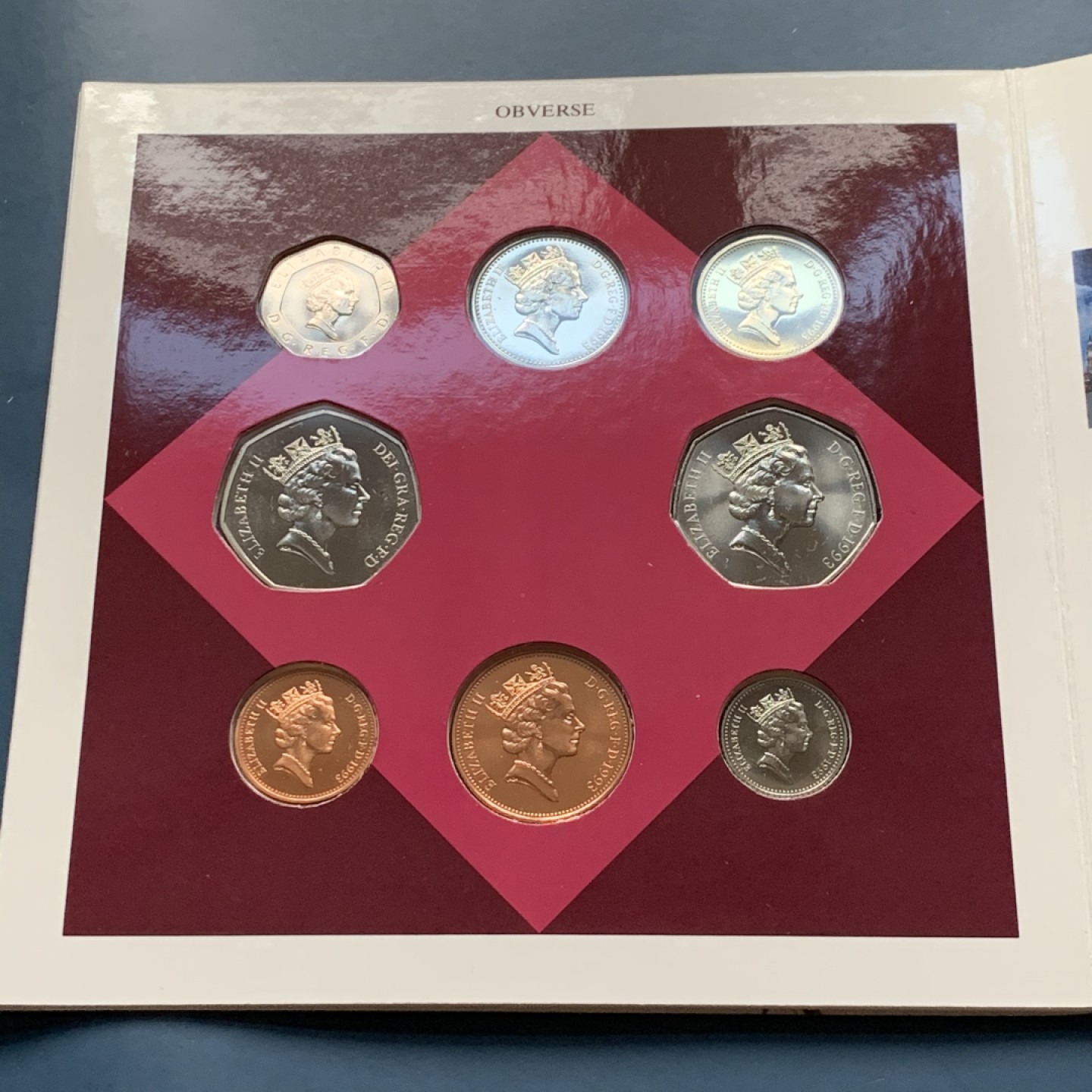 《竞宝斋》第34，35场-本周日，周一2场连拍（全场顺丰包邮） 原封装英国 1993年 8枚套 卡装套币 非常稀少 EBAY成交价80美金左右