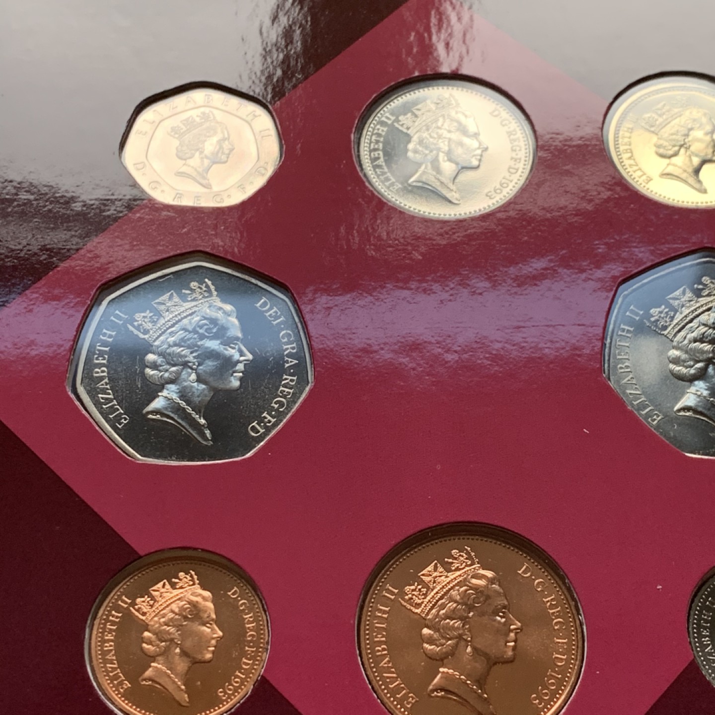 《竞宝斋》第34，35场-本周日，周一2场连拍（全场顺丰包邮） 原封装英国 1993年 8枚套 卡装套币 非常稀少 EBAY成交价80美金左右