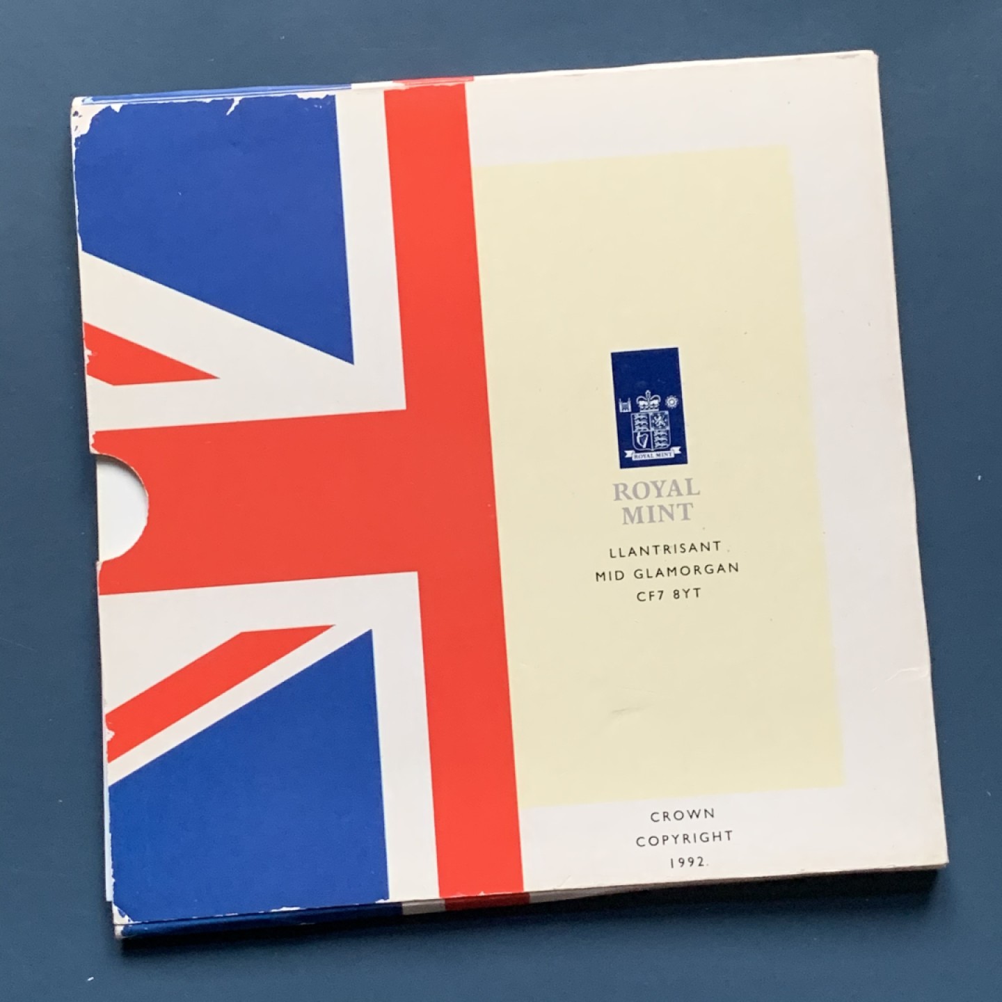 《竞宝斋》第34，35场-本周日，周一2场连拍（全场顺丰包邮） 原封装英国 1992年 9枚套 卡装套币 非常稀少 EBAY成交价70美金左右