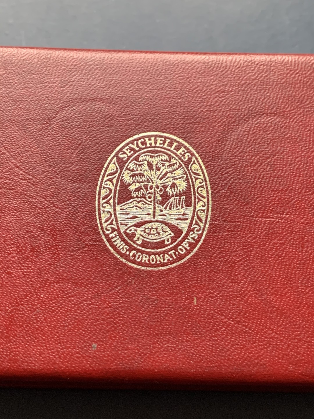 《竞宝斋》第34，35场-本周日，周一2场连拍（全场顺丰包邮） 1969年英属塞舌尔精制套币全套ps原封原盒 发行量5000