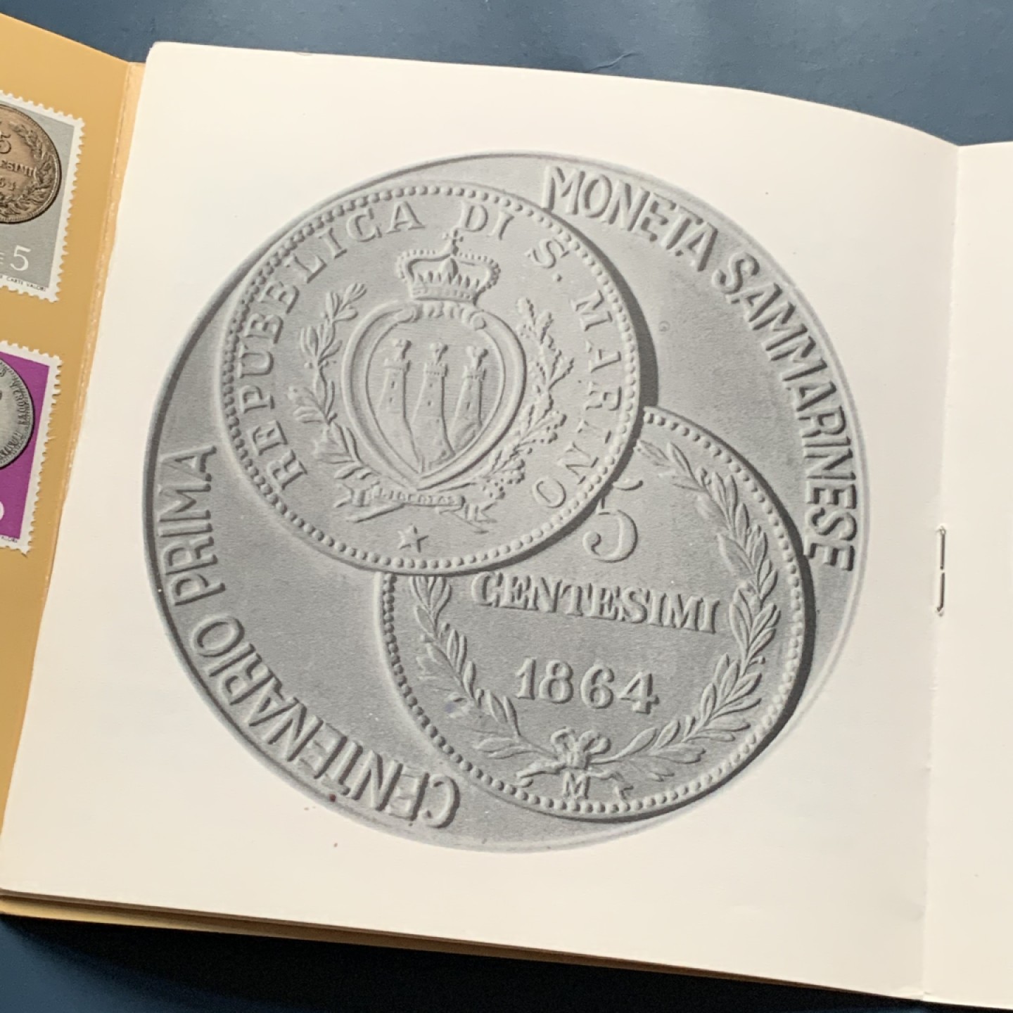 《竞宝斋》第34，35场-本周日，周一2场连拍（全场顺丰包邮） 原盒证书 圣马力诺1972年 8枚封装 500里拉是银币 证书里带全套72年邮票八枚 非常稀少