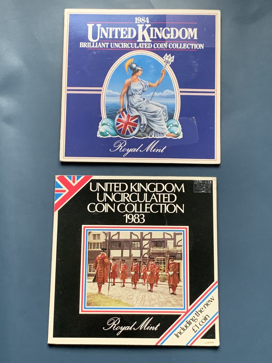 《竞宝斋》第34，35场-本周日，周一2场连拍（全场顺丰包邮） 原封装英国 1983 和1984年 8枚套 卡装套币 完美状态