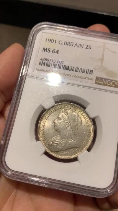 《竞宝斋》第34，35场-本周日，周一2场连拍（全场顺丰包邮） NGC-MS 64 英国 1901年 维多利亚披纱 2先令 福林 银币 非常好的状态