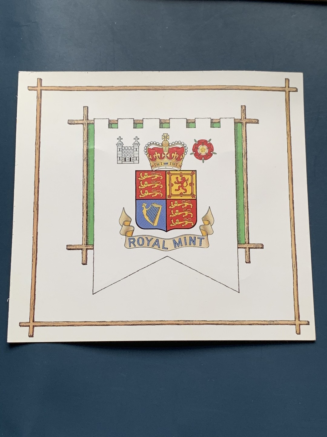 《竞宝斋》第34，35场-本周日，周一2场连拍（全场顺丰包邮） 原封装英国 1985 和1987年 7枚套 卡装套币 完美状态