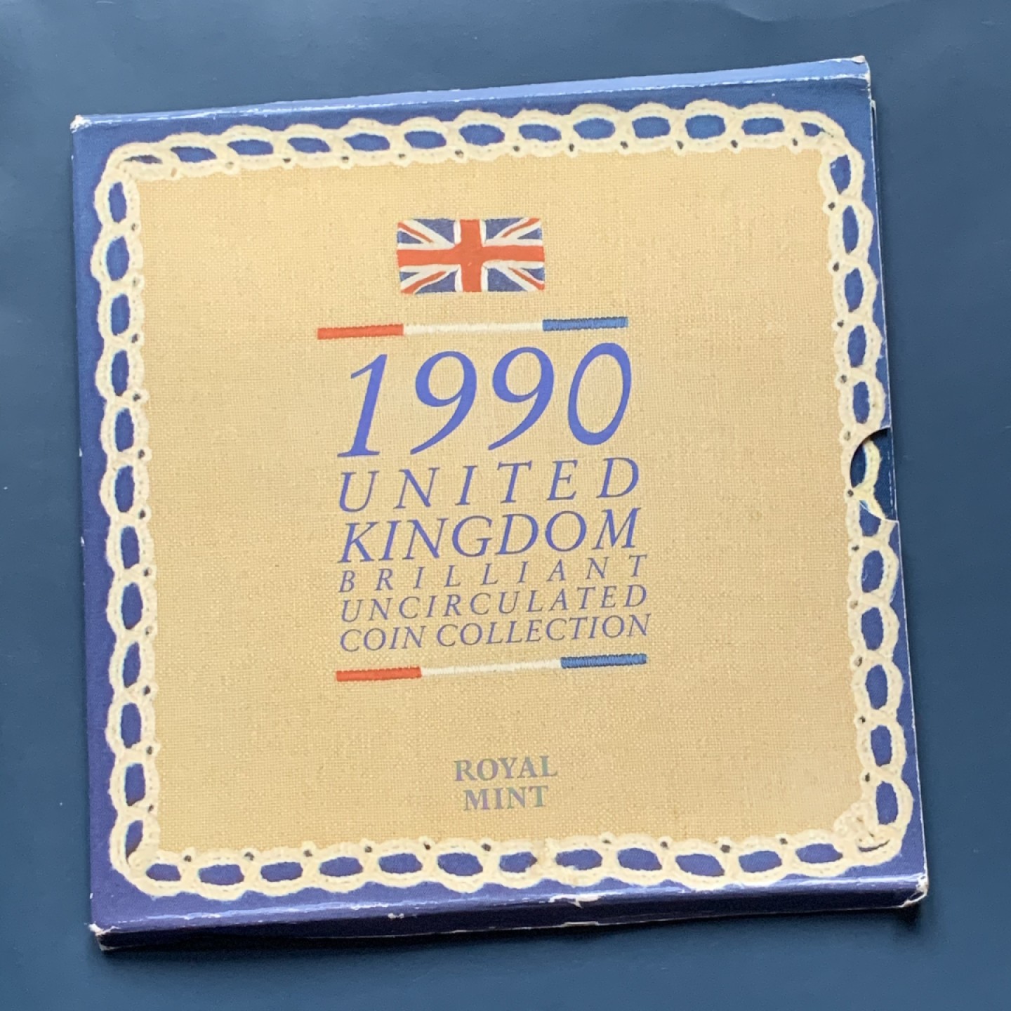 《竞宝斋》第34，35场-本周日，周一2场连拍（全场顺丰包邮） 原封装英国 1990年 8枚套 卡装套币 较少