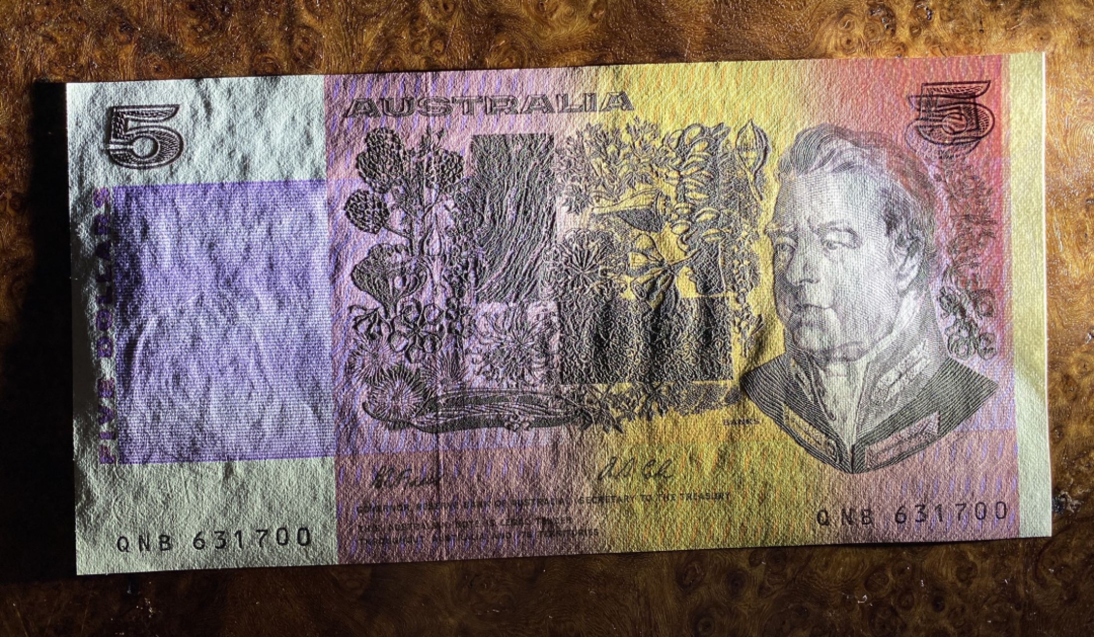 得物拍卖 Chase Auction  第2期 - -世界纸币精粹（二） 澳大利亚老版1、2、5元三张小套，全新UNC！雕刻精美！