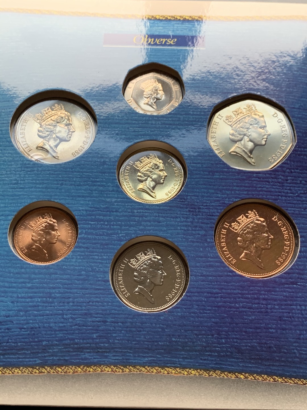 《竞宝斋》第34，35场-本周日，周一2场连拍（全场顺丰包邮） 原封装英国 1988和1994年卡装套币 完美状态