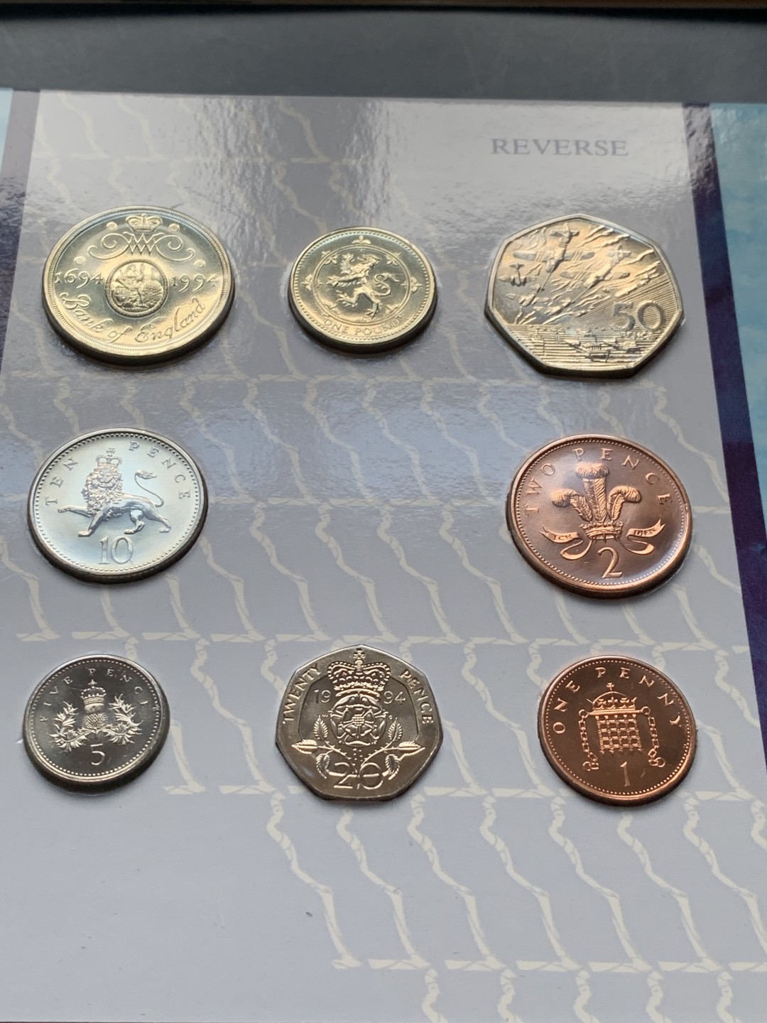 《竞宝斋》第34，35场-本周日，周一2场连拍（全场顺丰包邮） 原封装英国 1988和1994年卡装套币 完美状态