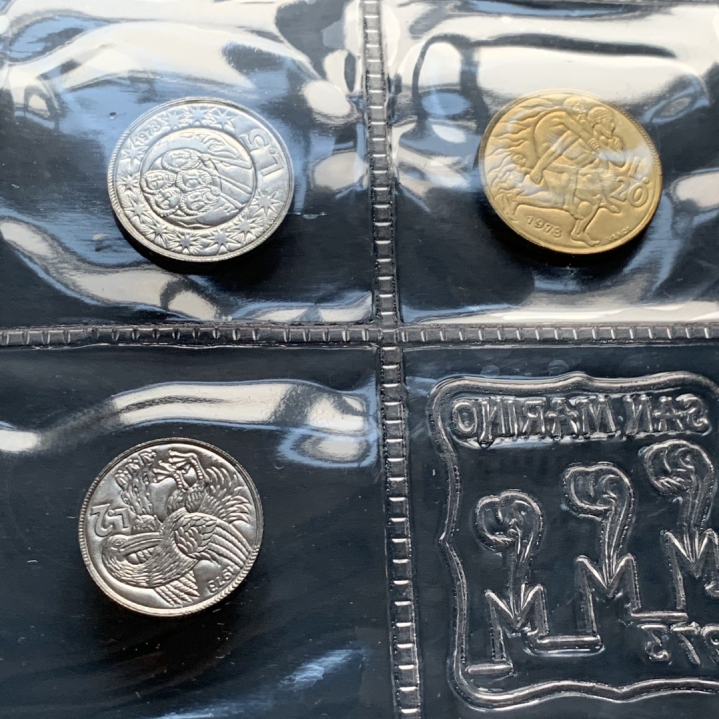 《竞宝斋》第34，35场-本周日，周一2场连拍（全场顺丰包邮） 原盒证书 圣马力诺1973年 8枚封装 500里拉是银币 完美状态