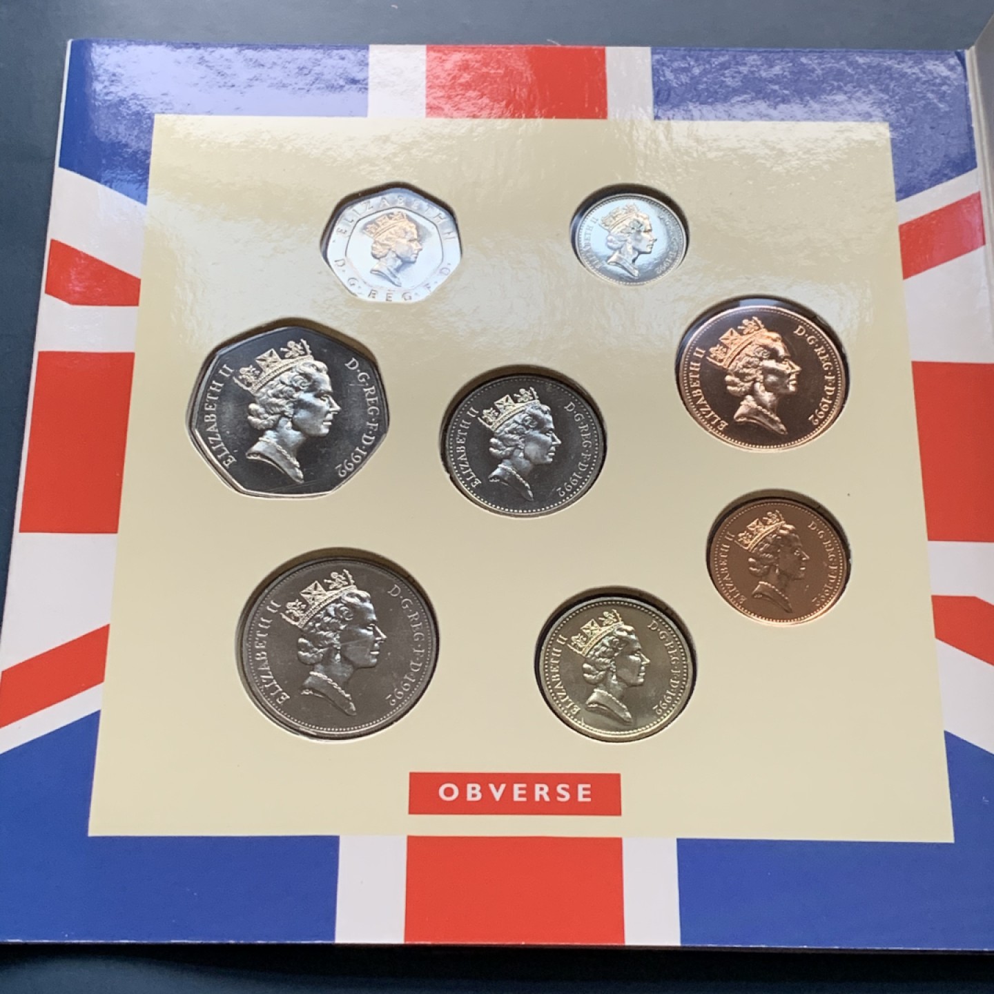 《竞宝斋》第34，35场-本周日，周一2场连拍（全场顺丰包邮） 原封装英国 1992年 9枚套 卡装套币 非常稀少 EBAY成交价70美金左右