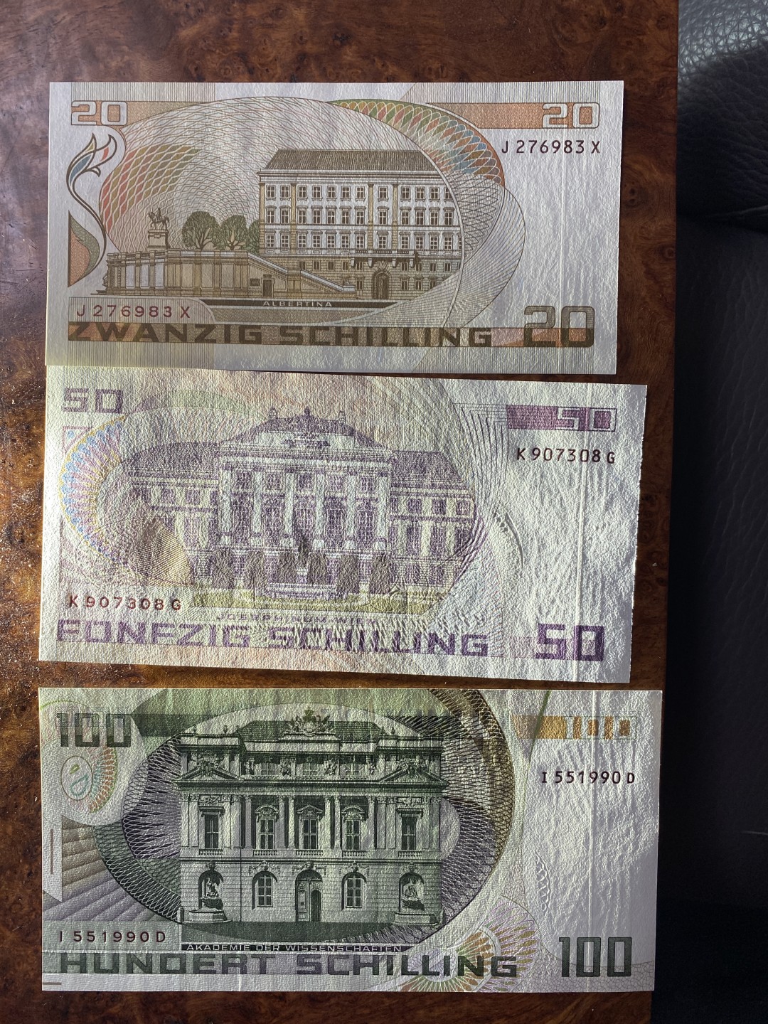得物拍卖 Chase Auction  第2期 - -世界纸币精粹（二） 奥地利倒二版小全套三张，全新UNC！奥地利水彩画家莫里兹·达芬格，奥地利心理学家西格蒙德·弗洛伊德，奥地利经济学家尤金·庞·巴维克！