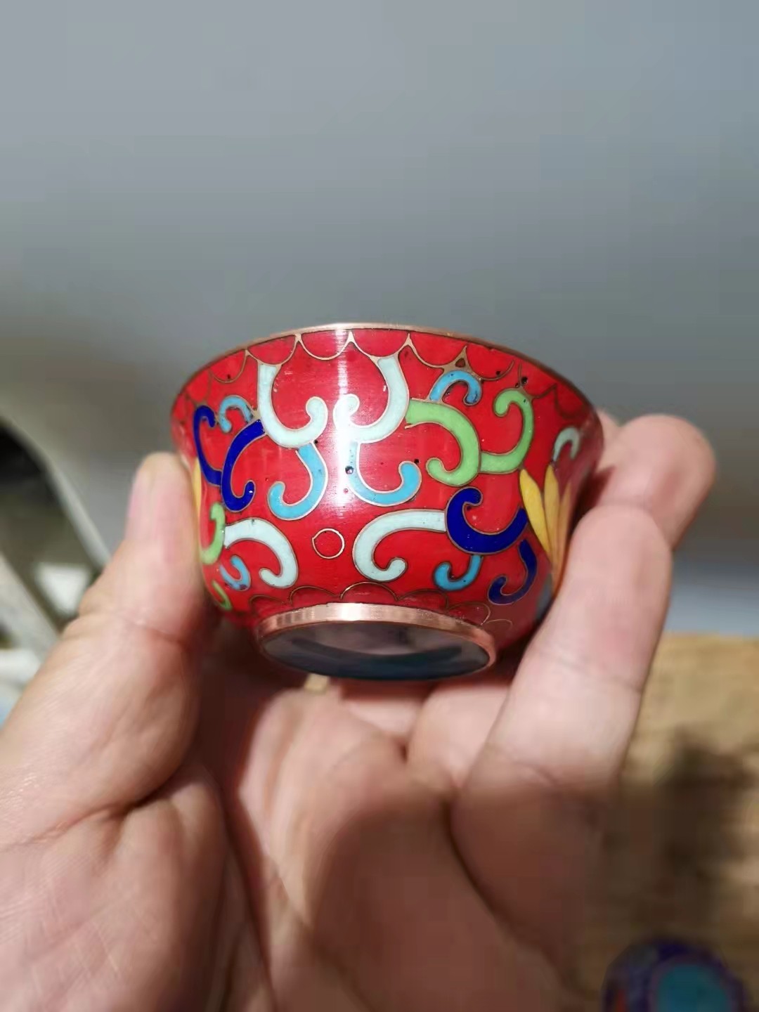 千器雅集—日本回流瓷器臻藏 日本回流创汇时候精品——铜胎景泰蓝佛手杯供杯一对