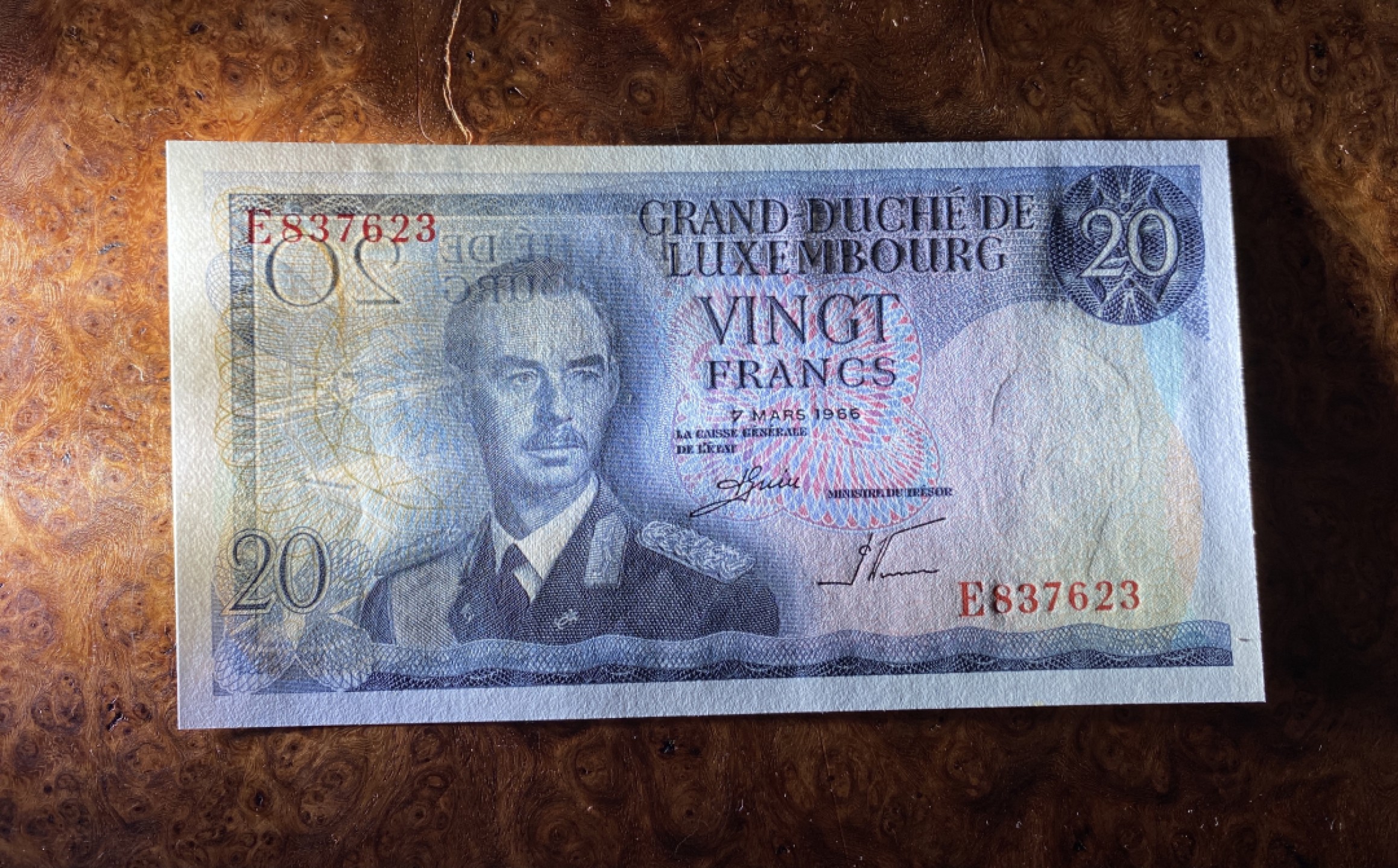 得物拍卖 Chase Auction  第2期 - -世界纸币精粹（二） 卢森堡小全套三张，全新UNC！卢森堡大公 让